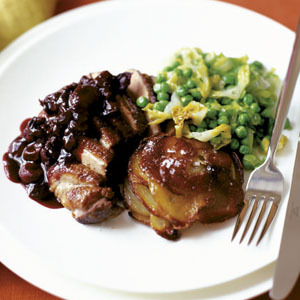 Duck breasts with grape and red wine sauce recipe