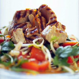 Seared fresh tuna salad with red curry dressing recipe