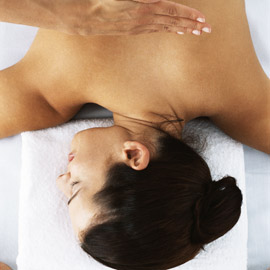 Start of massage-Massage-beauty tips-skincare-anti ageing-body-relaxation-woman and home