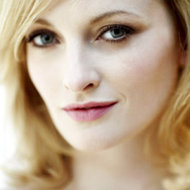 Long-lasting make up Long-lasting make up
