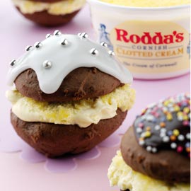 Whoopie Pies are the NEW cupcakes Whoopie Pies are the NEW cupcakes