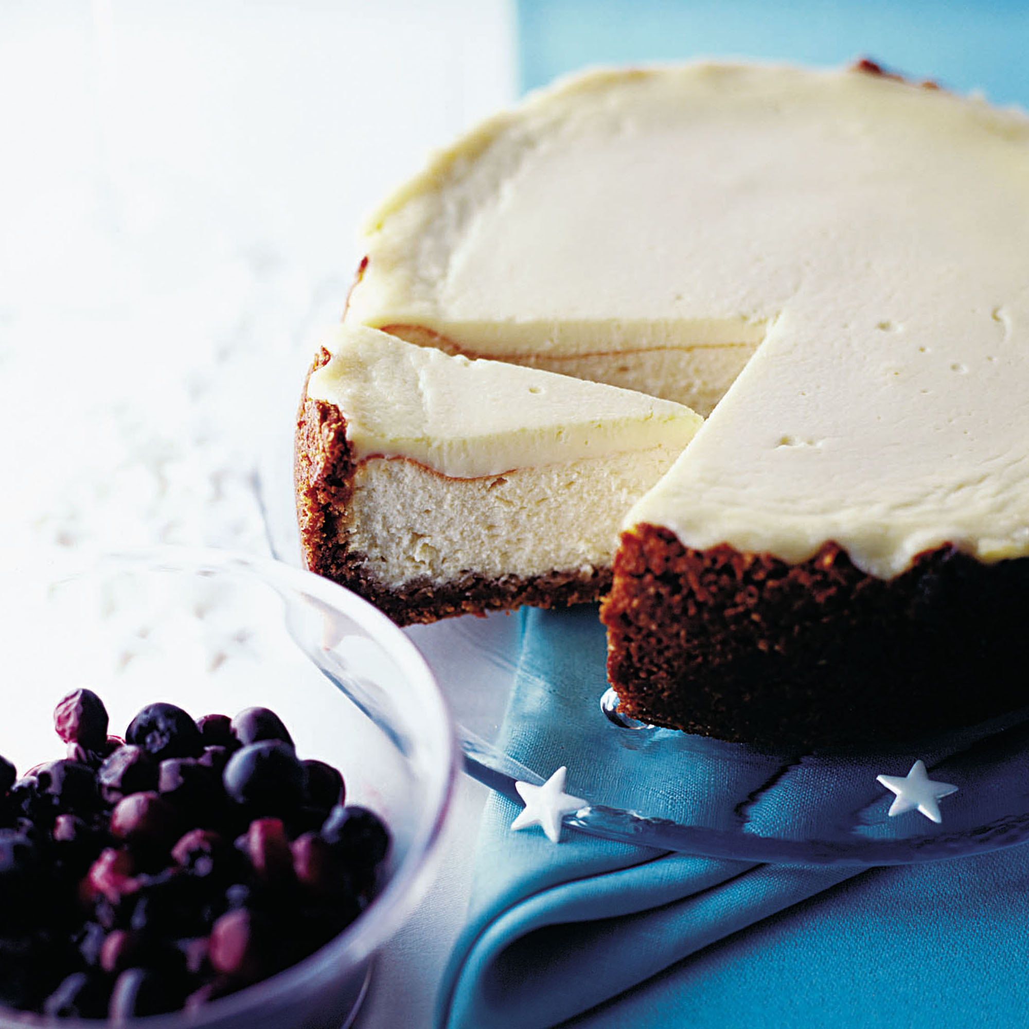 Baked New York Vanilla Cheesecake Baked New York Vanilla Cheesecake recipe-Cheesecake recipes-recipe ideas-new recipes-woman and home