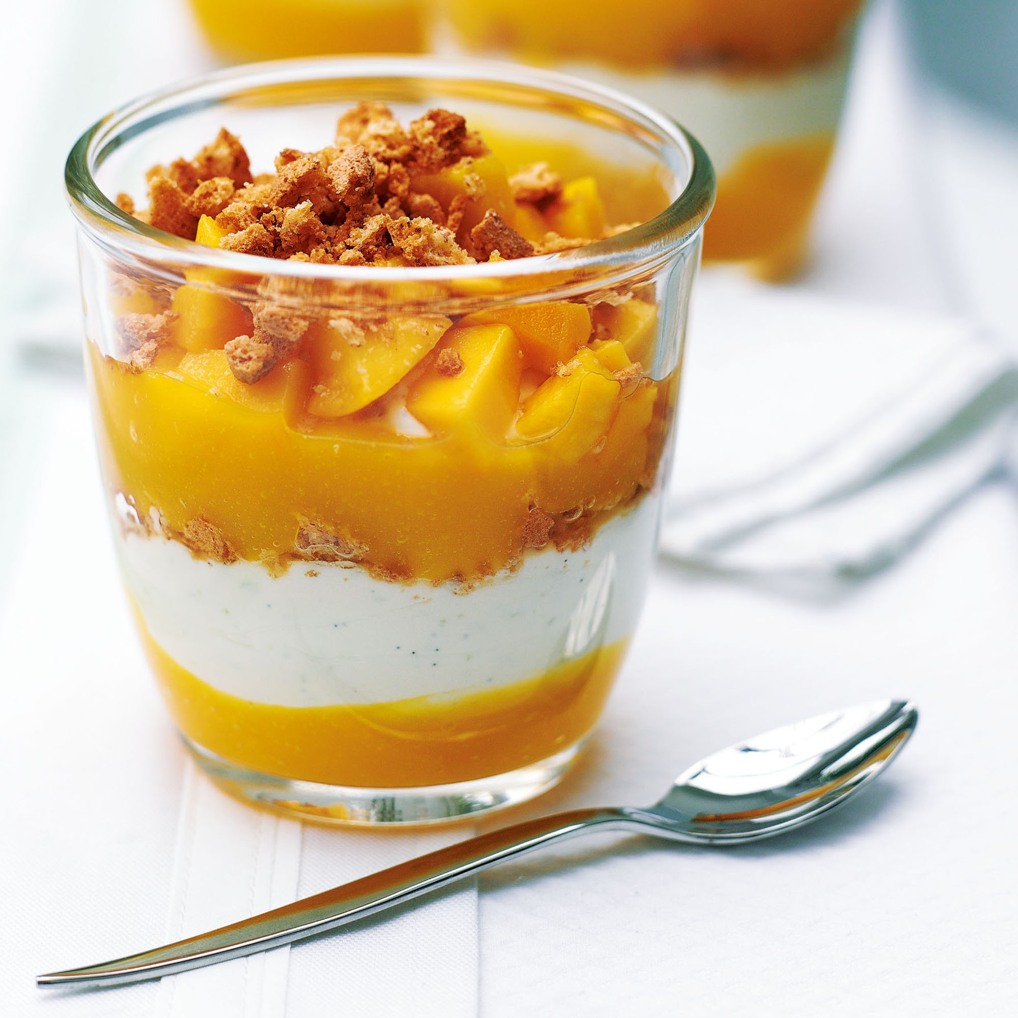 Mango, lime and amaretti fool recipe Mango, lime and amaretti fool recipe