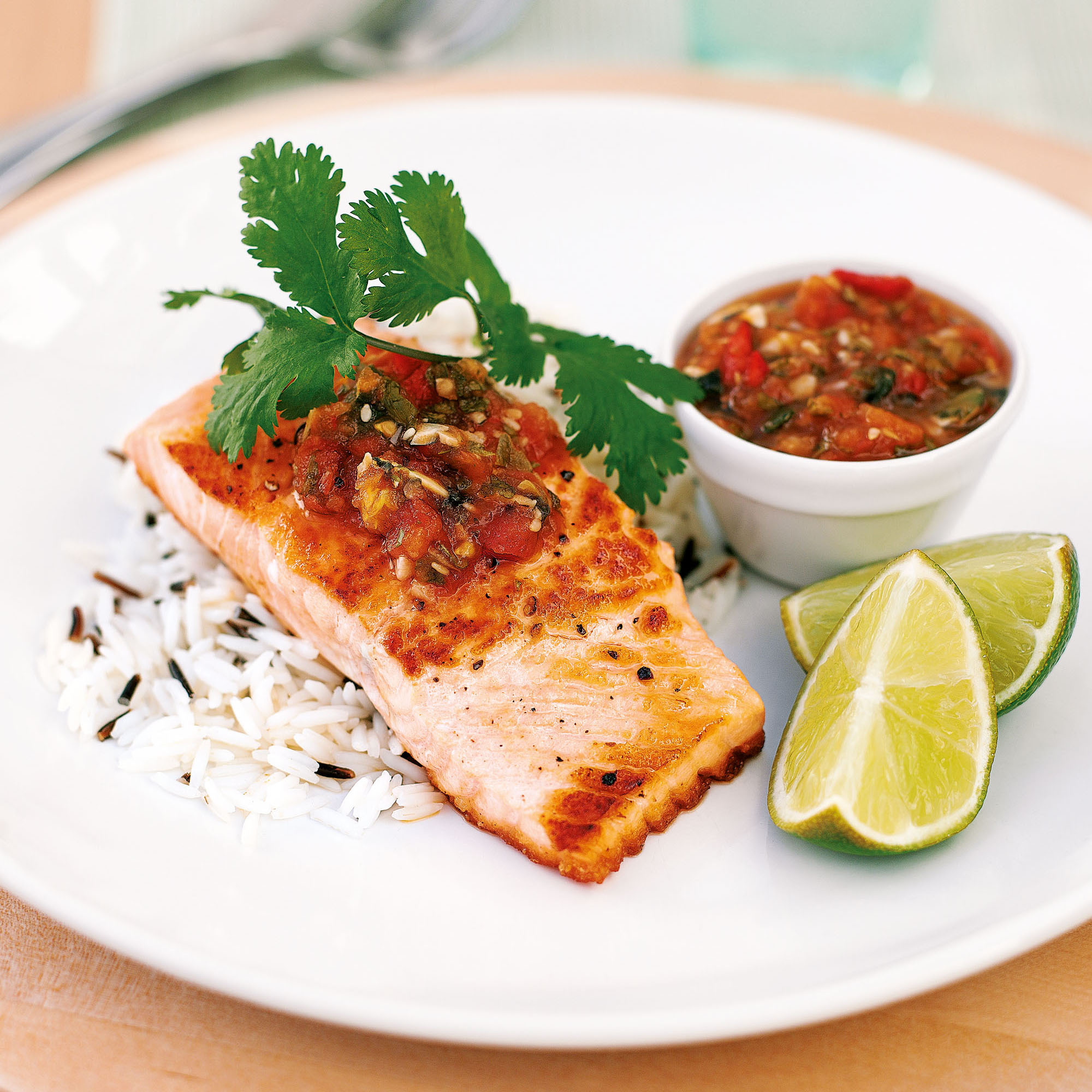 Roasted salmon with salsa picante recipe