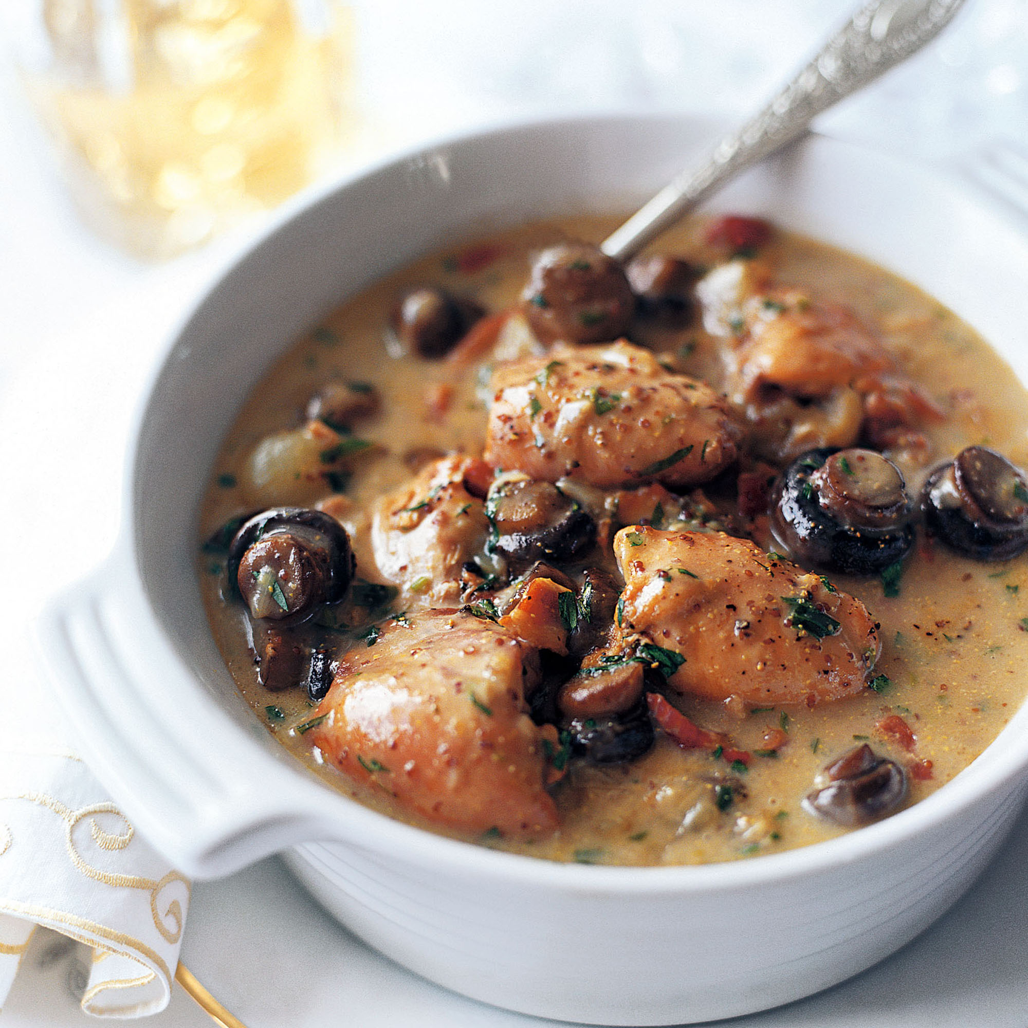 Creamy chicken and tarragon casserole recipe Creamy chicken and tarragon casserole recipe