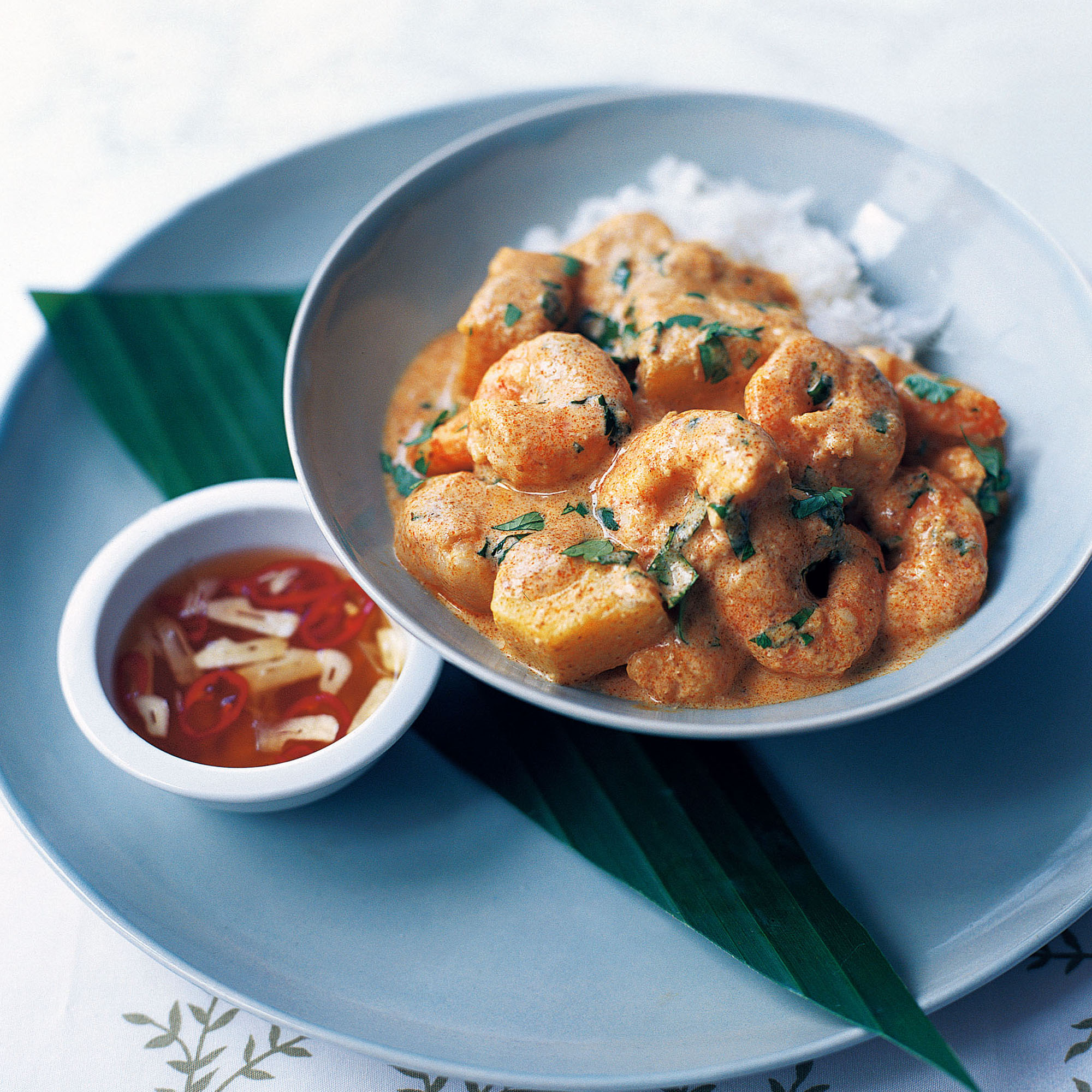 Thai prawn curry with lychees and pineapple recipe