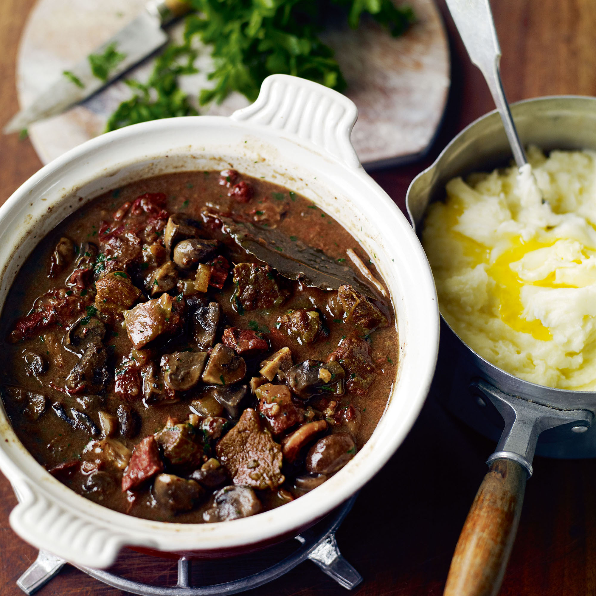 Beef in ale with mushrooms recipe Beef in ale with mushrooms recipe