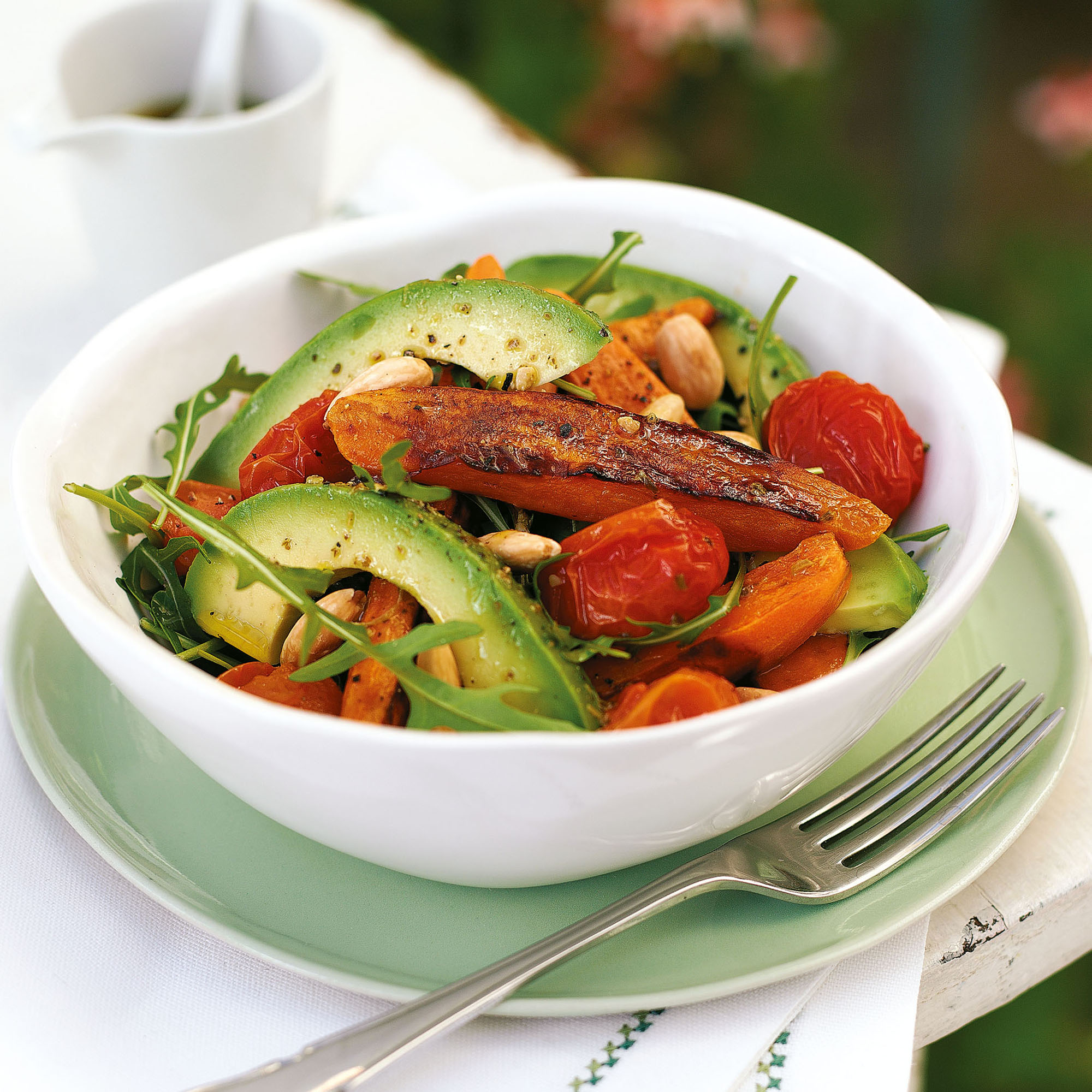 Roasted sweet potato and almond salad recipe Roasted sweet potato and almond salad recipe