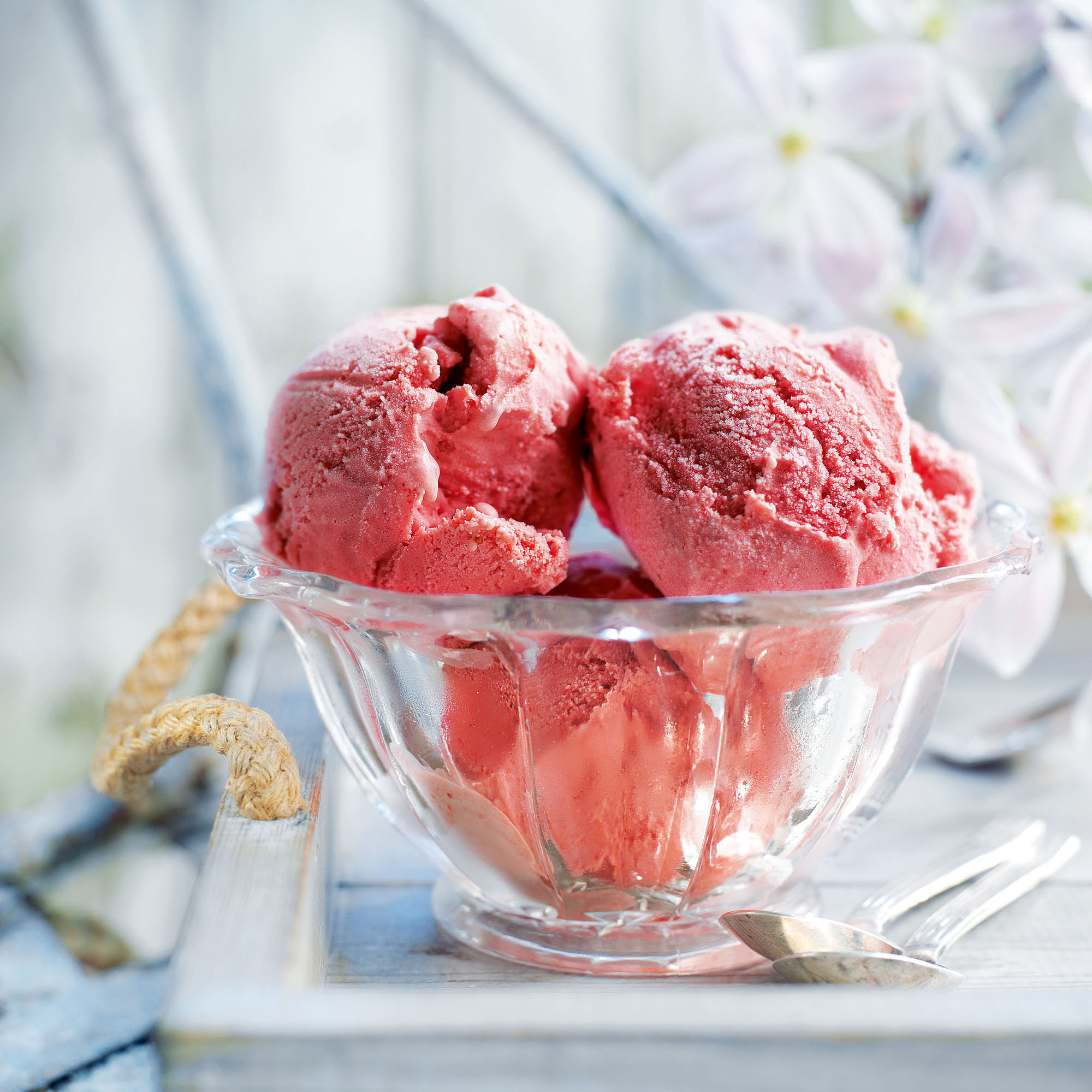 Strawberry and balsamic ice cream recipe Strawberry and balsamic ice cream recipe