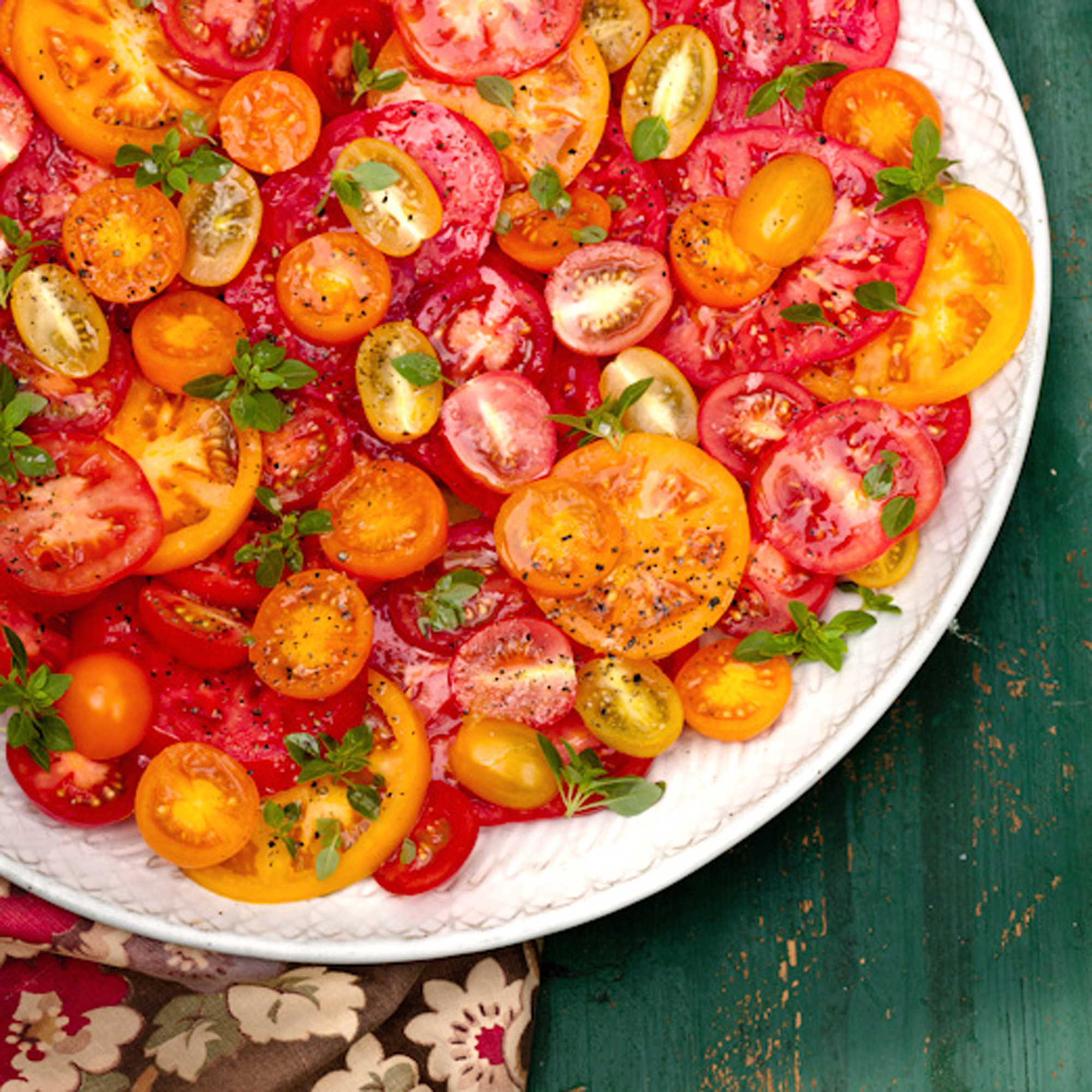 Multicoloured tomato salad with basil recipe Multicoloured tomato salad with basil recipe