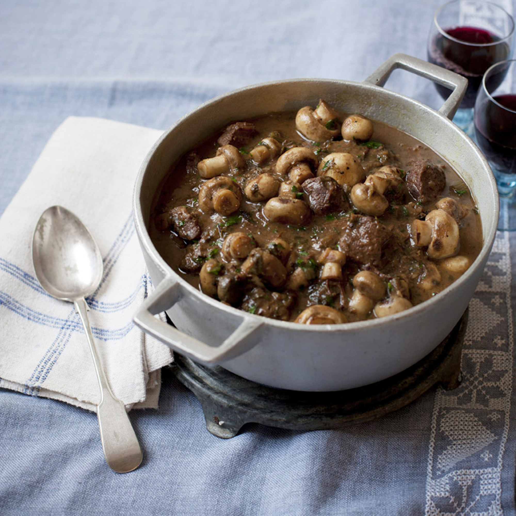 Rich venison casserole with button mushrooms recipe