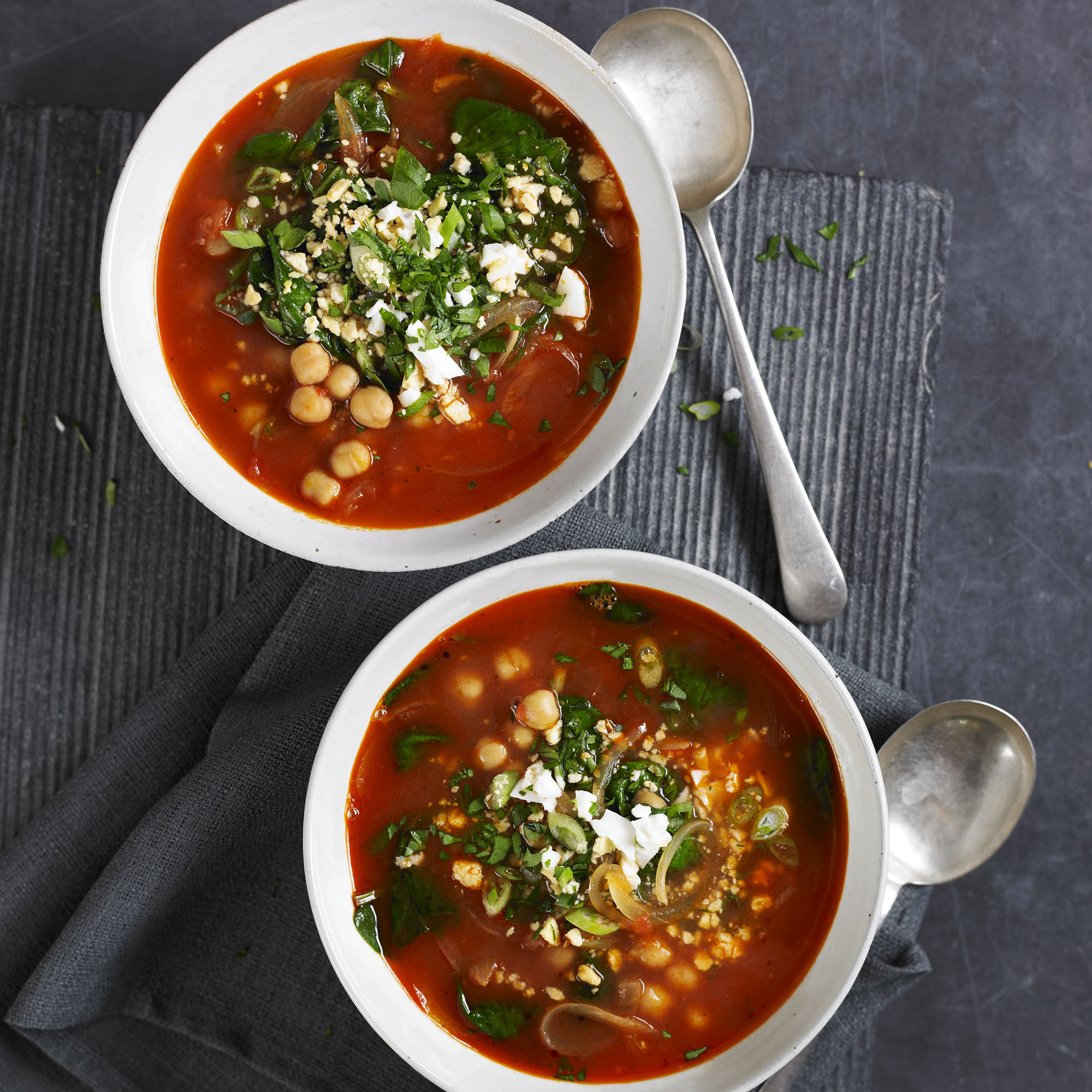 Spanish chickpea soup with spinach and tomato recipe Spanish chickpea soup with spinach and tomato recipe