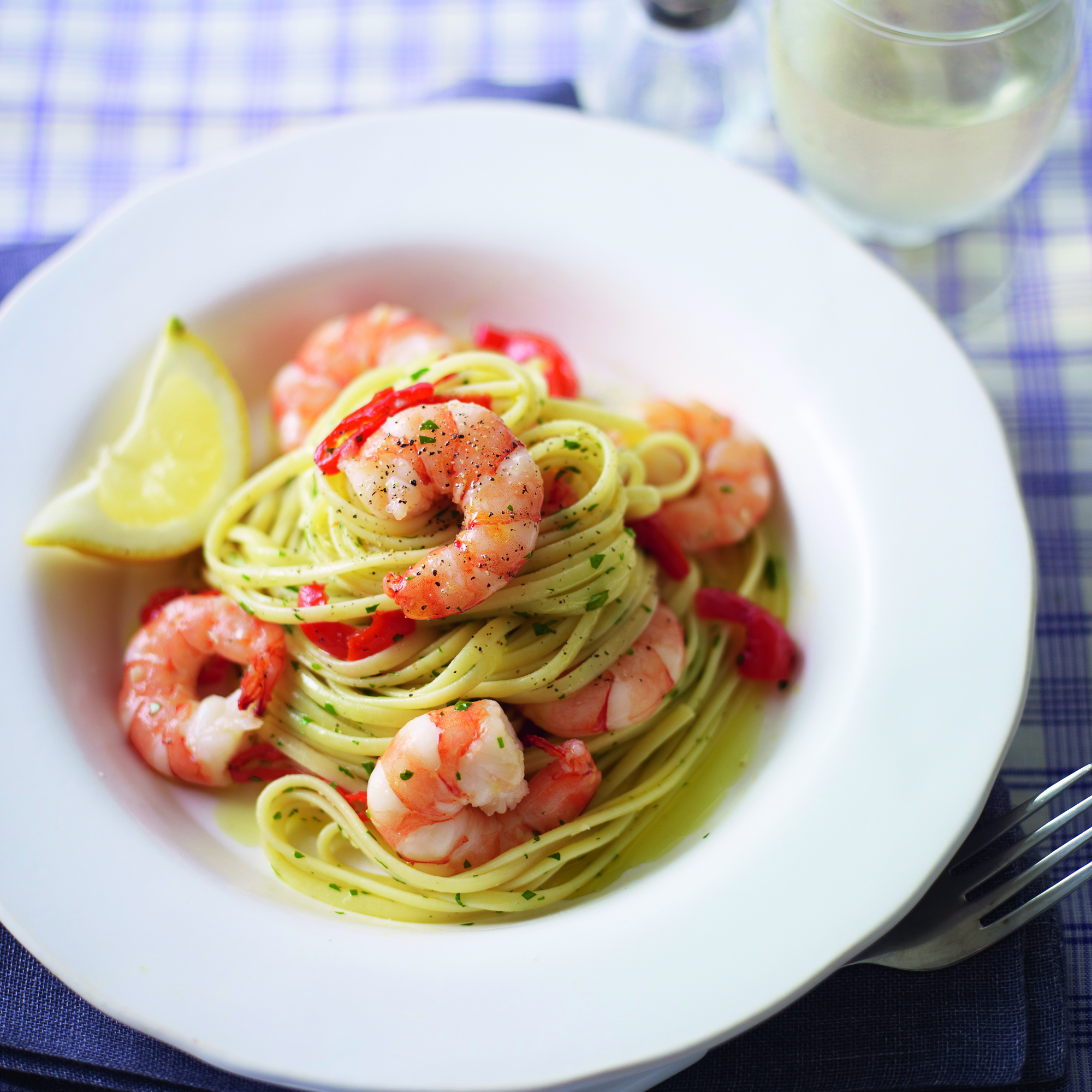 King prawn and peppadew linguine recipe King prawn and peppadew linguine recipe