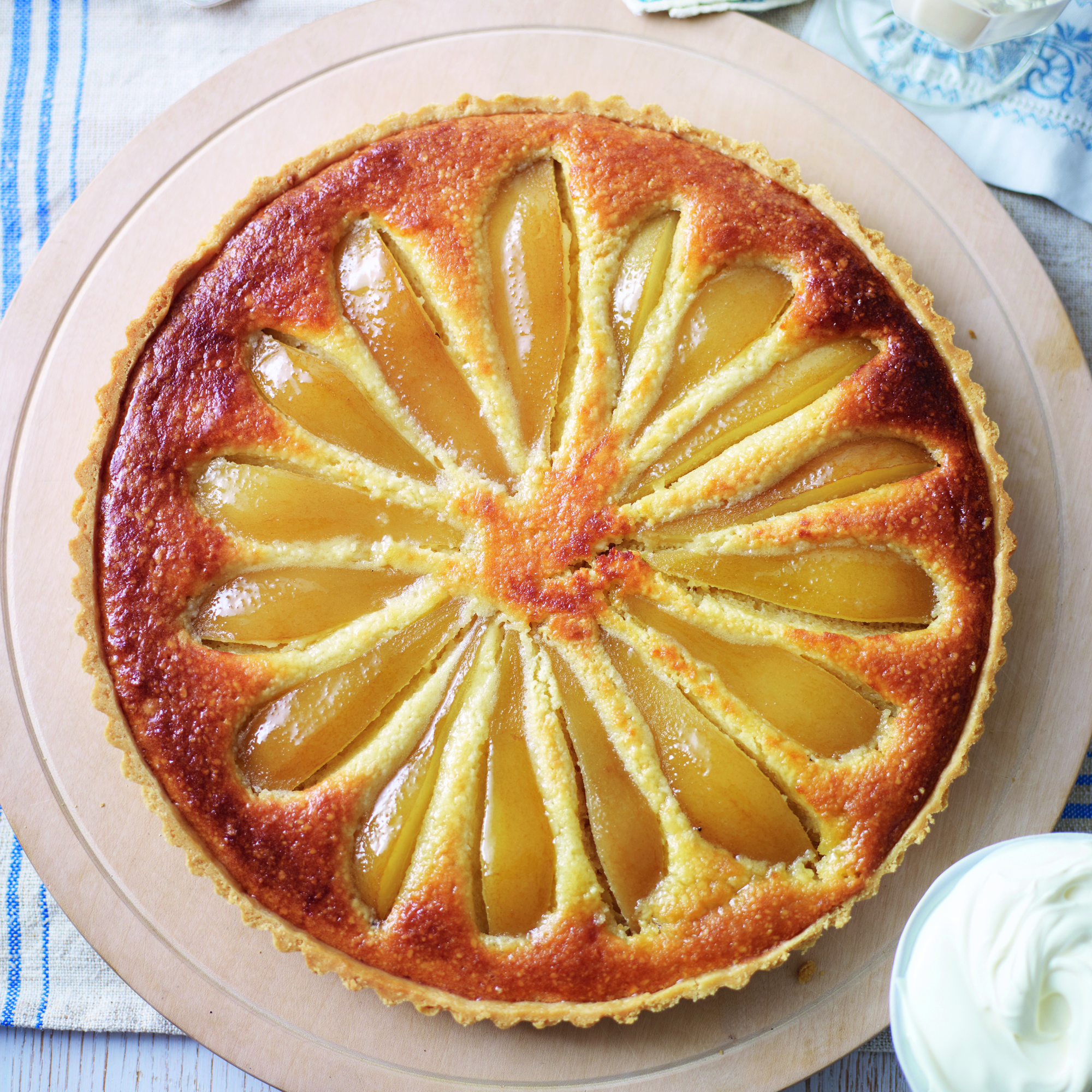 Pear and almond tart recipe Pear and almond tart recipe
