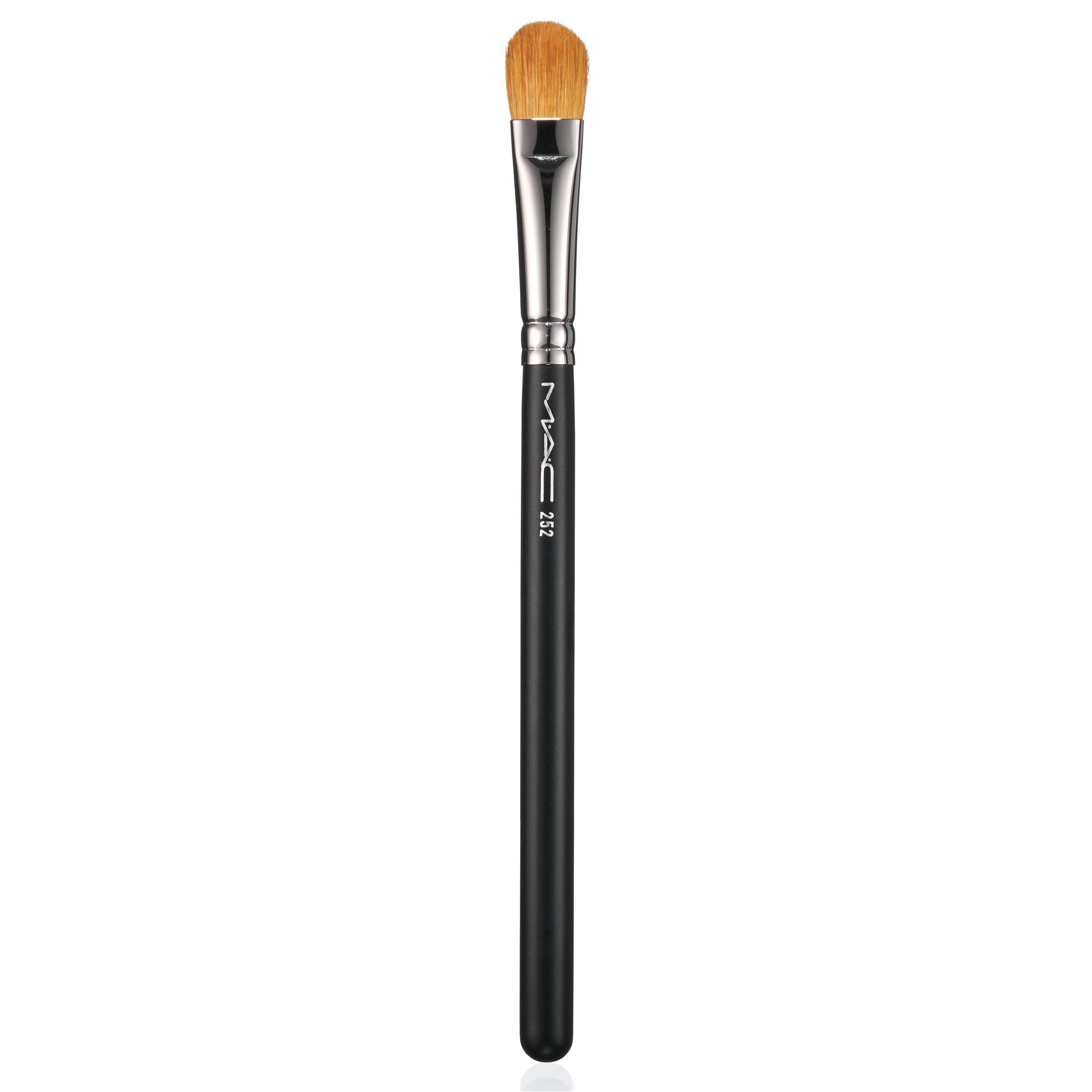 MAC 252 Concealer Brush-makeup-makeup brush-beauty tips-woman and home