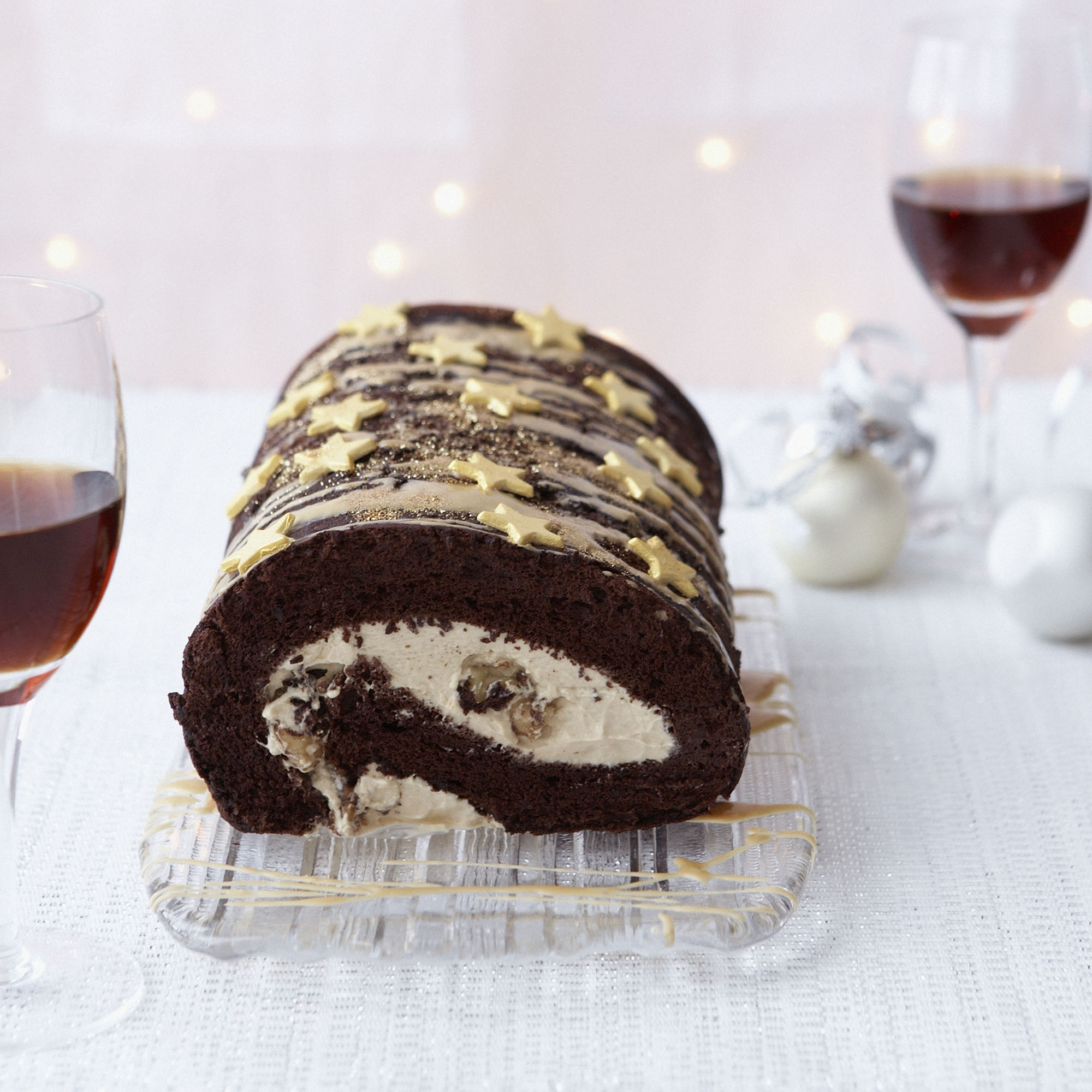 Chocolate and coffee roulade recipe Chocolate and coffee roulade recipe