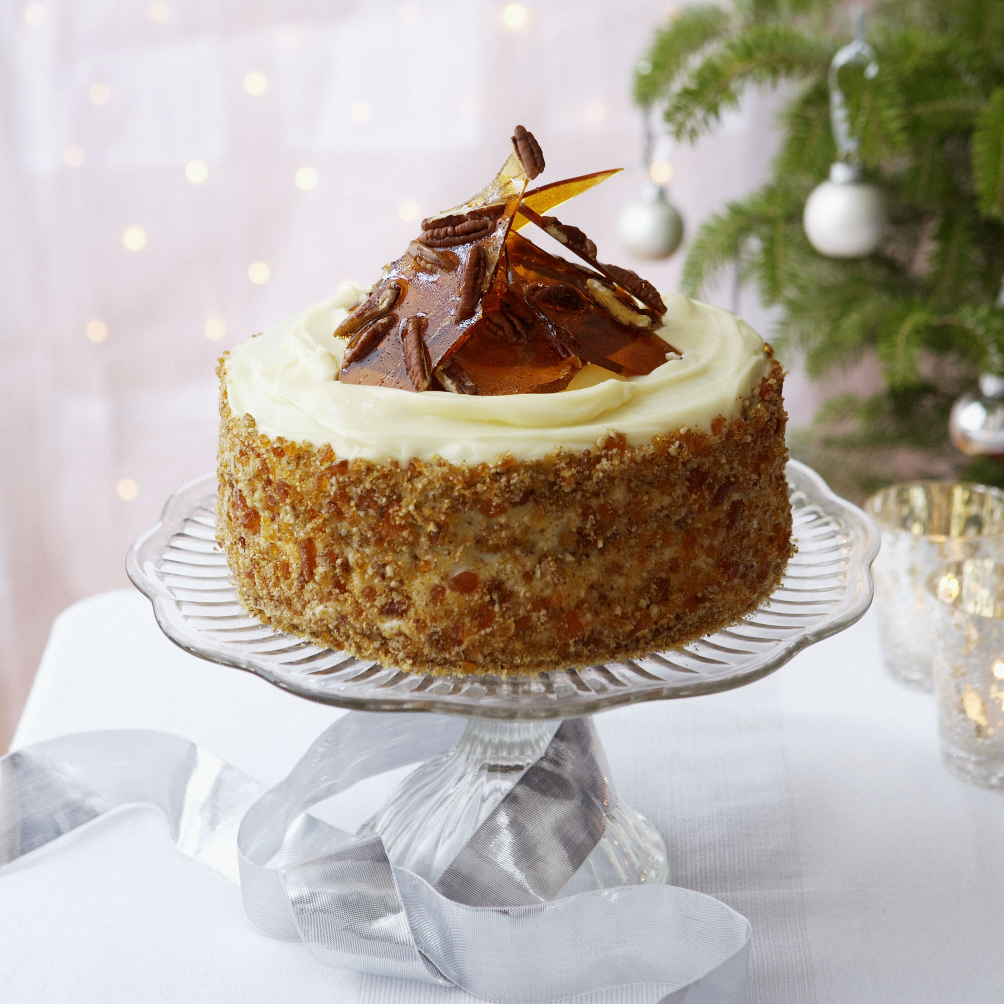 Sticky ginger and treacle cake with rum and pecan praline recipe Sticky ginger and treacle cake with rum and pecan praline recipe