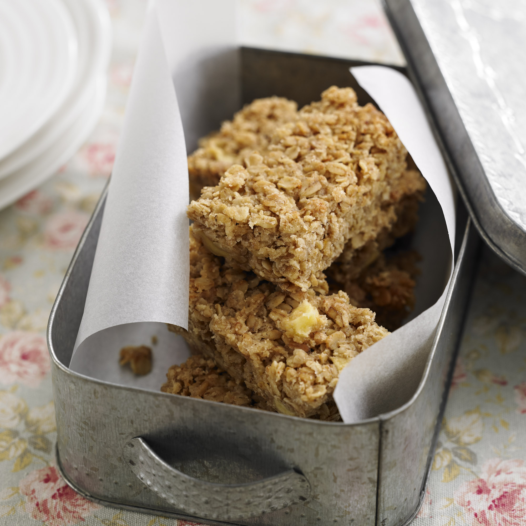 Apple and cinnamon flapjacks recipe Apple and cinnamon flapjacks recipe
