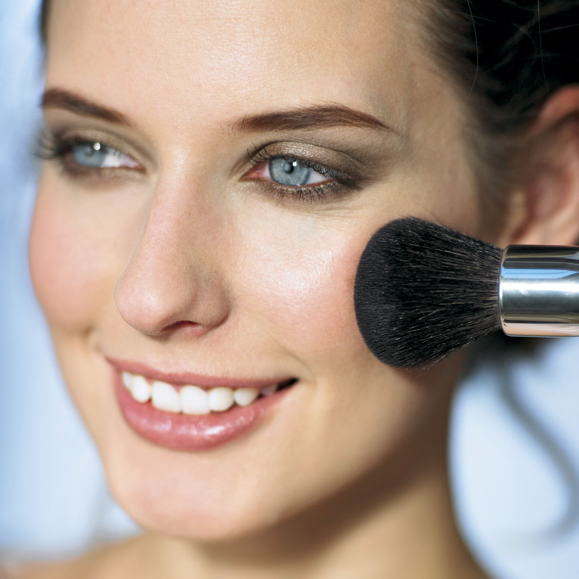 How To Apply Blusher How To Apply Blusher