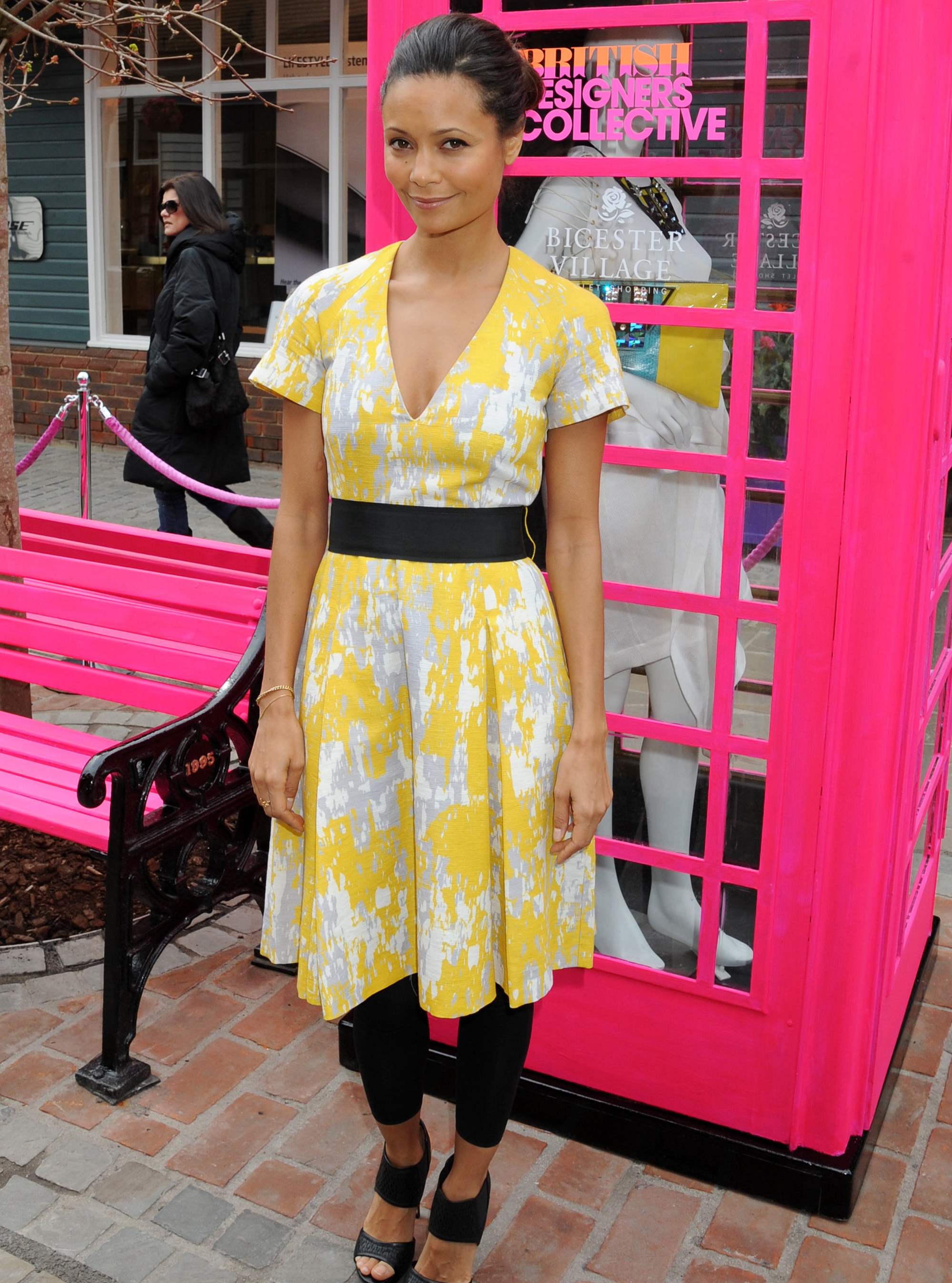 stars in summer fashion-woman and home-Thandie Newton