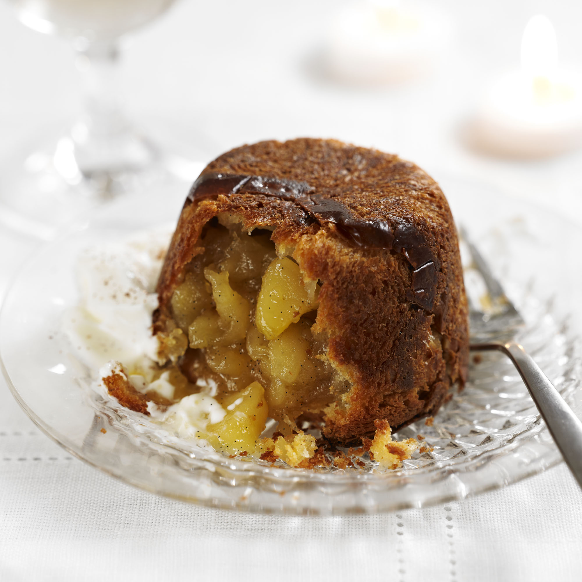 Apple charlottes with cinnamon cream recipe Apple charlottes with cinnamon cream recipe