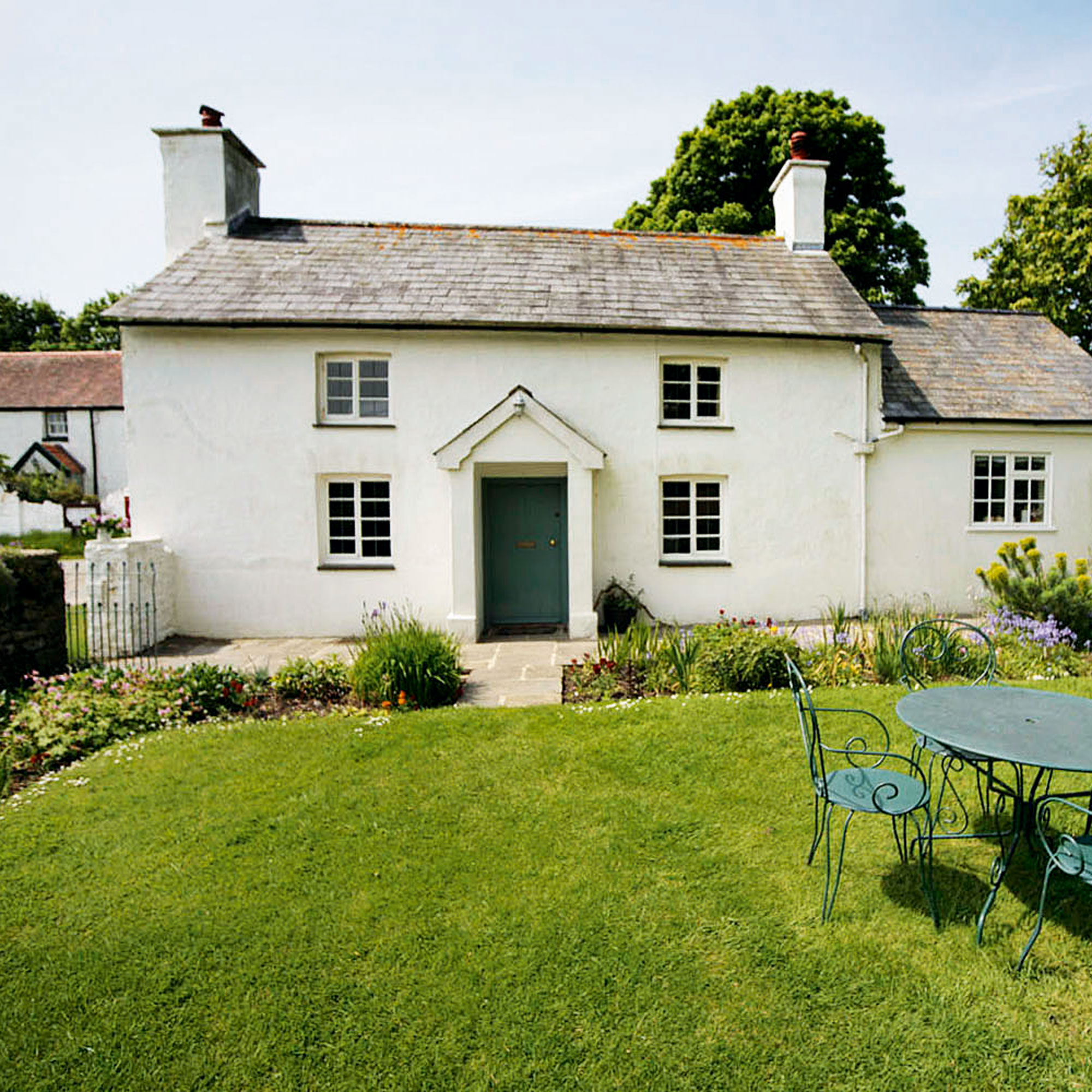 Penrice Castle Estate-travel-woman and home