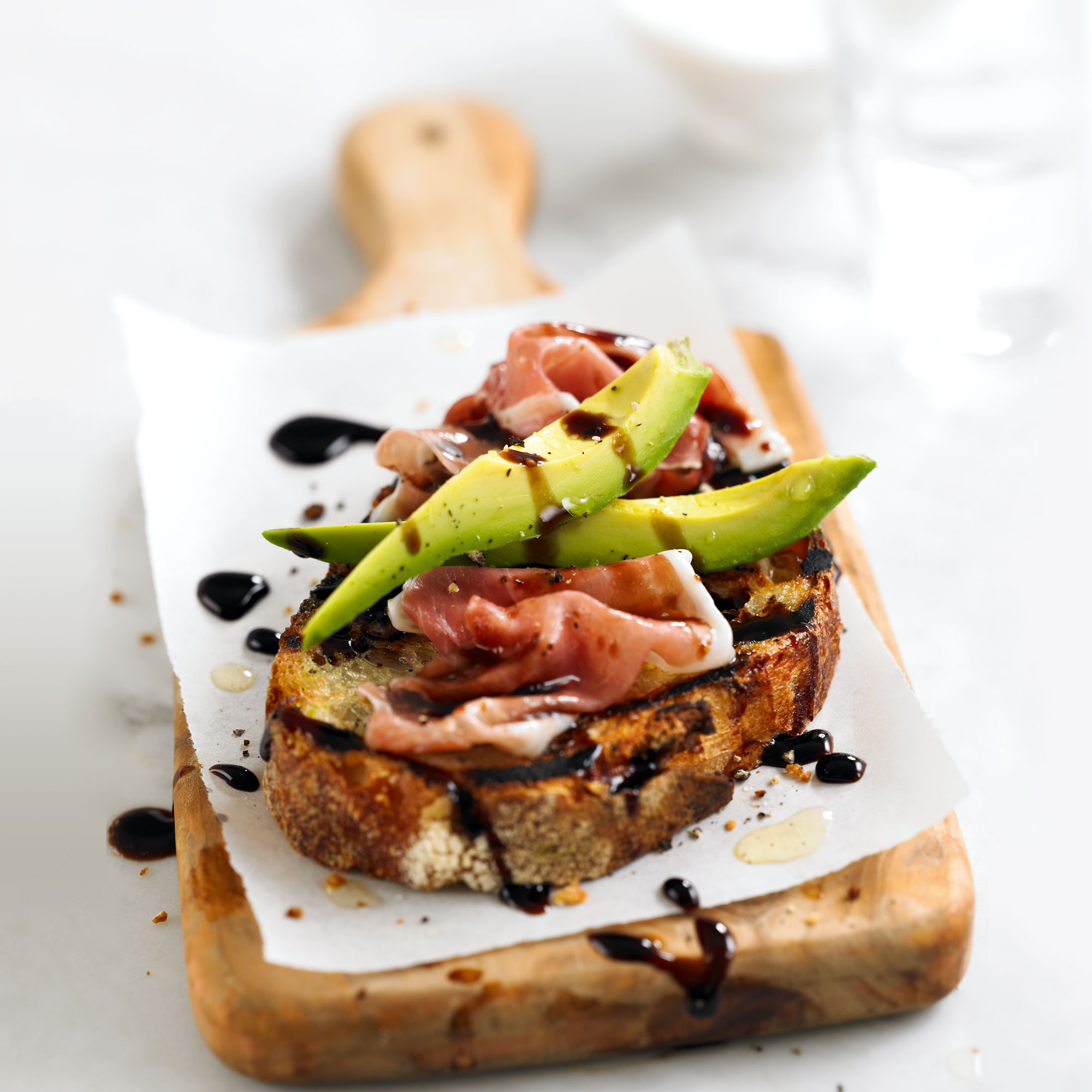 Avocado and prosciutto toasts Avocado and prosciutto toasts