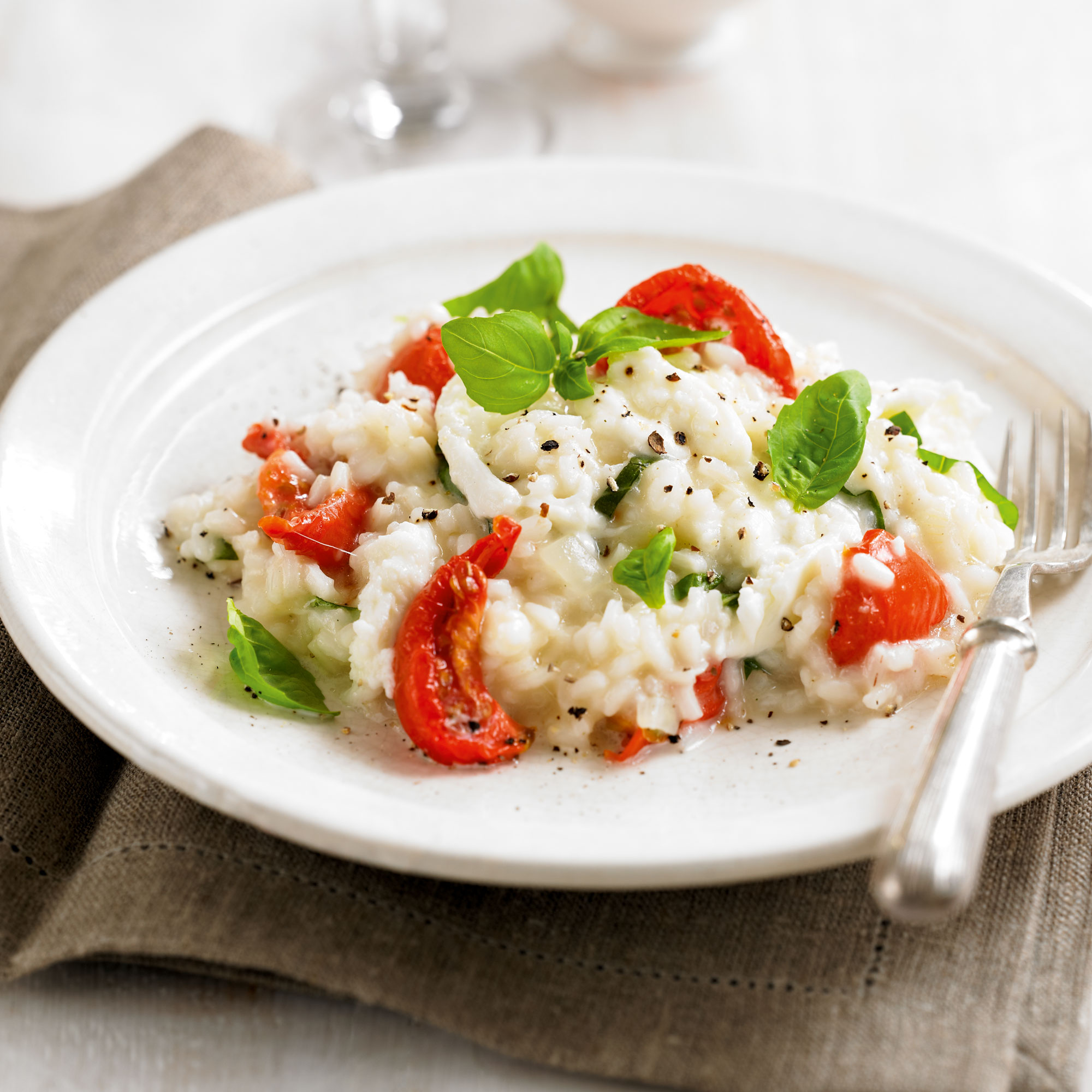 Mozzarella and tomato risotto with basil Mozzarella and tomato risotto with basil