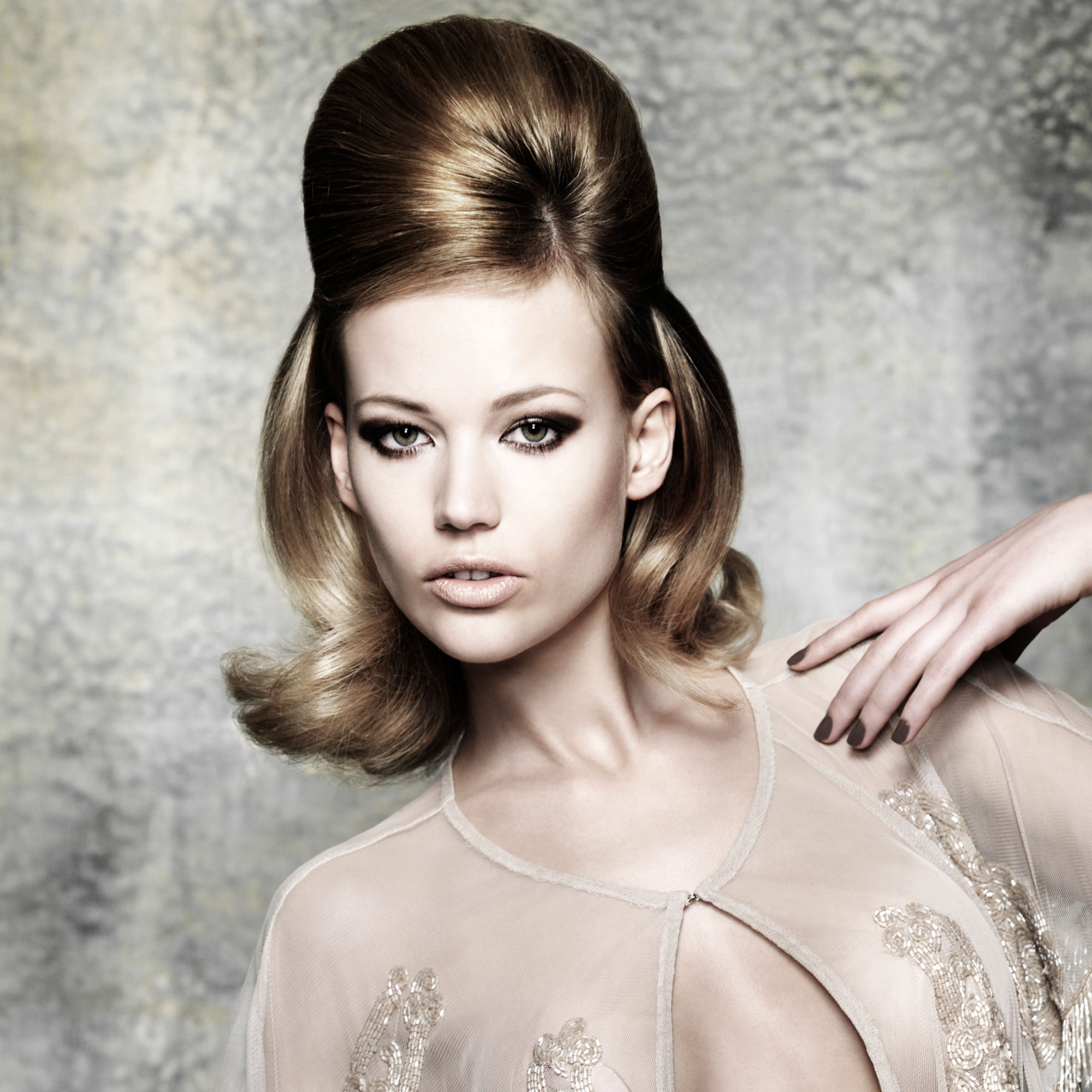 Beehive hairstyle-hair-hairstyles-autumn winter hairstyles-beauty-woman and home