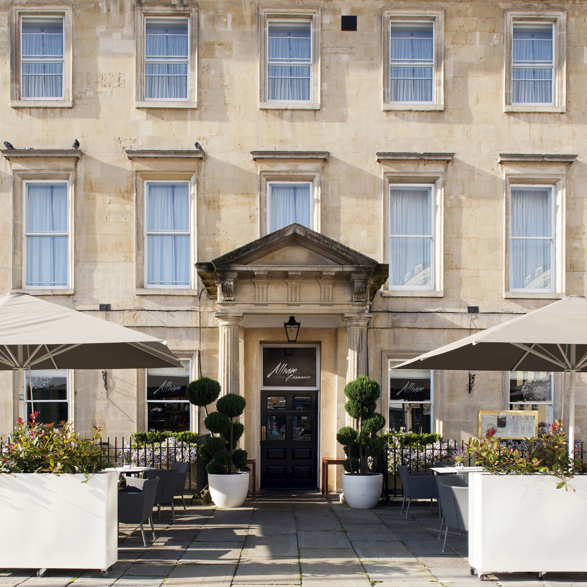 Bath Hotel Bath hotel-travel-woman and home