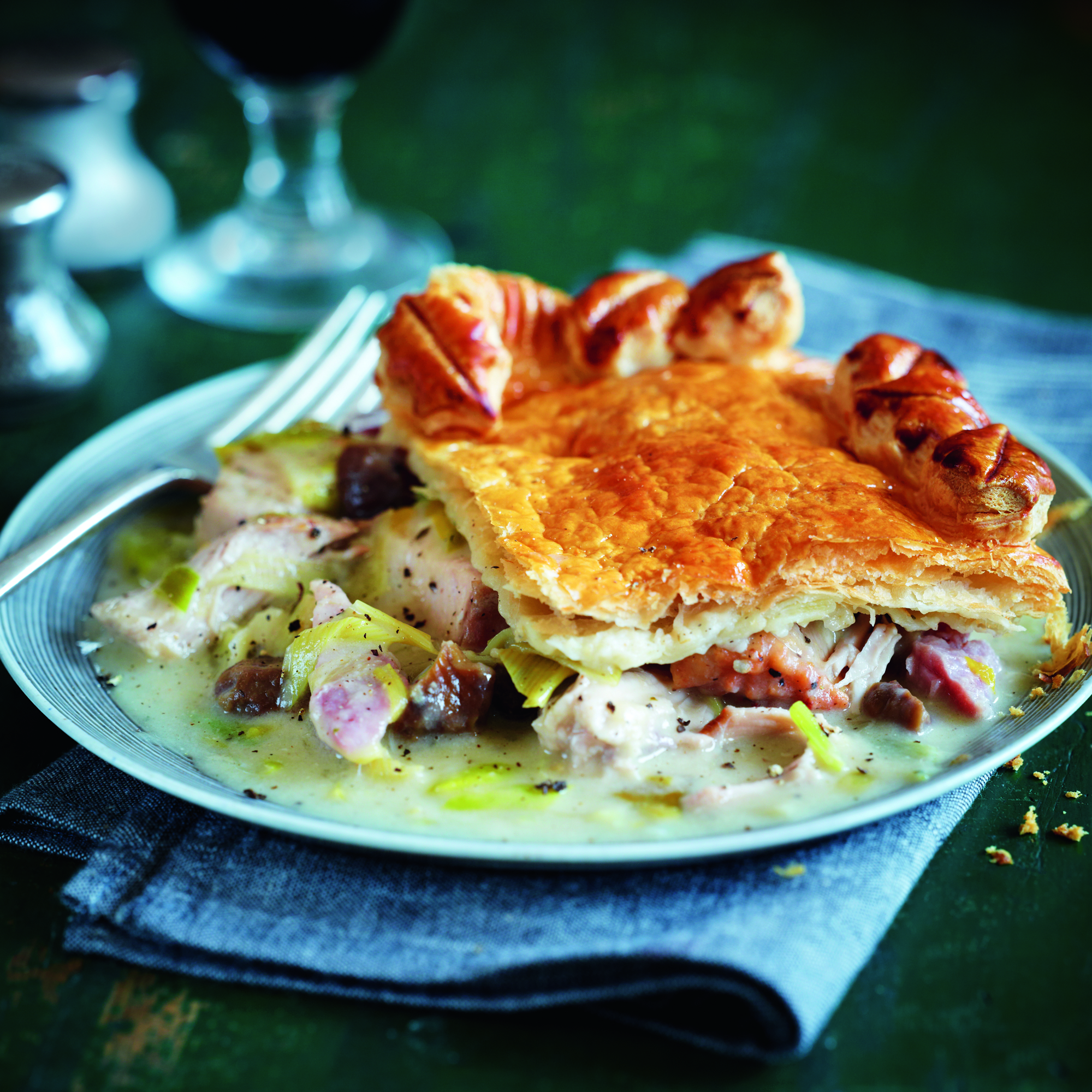 Chestnut pie with leeks