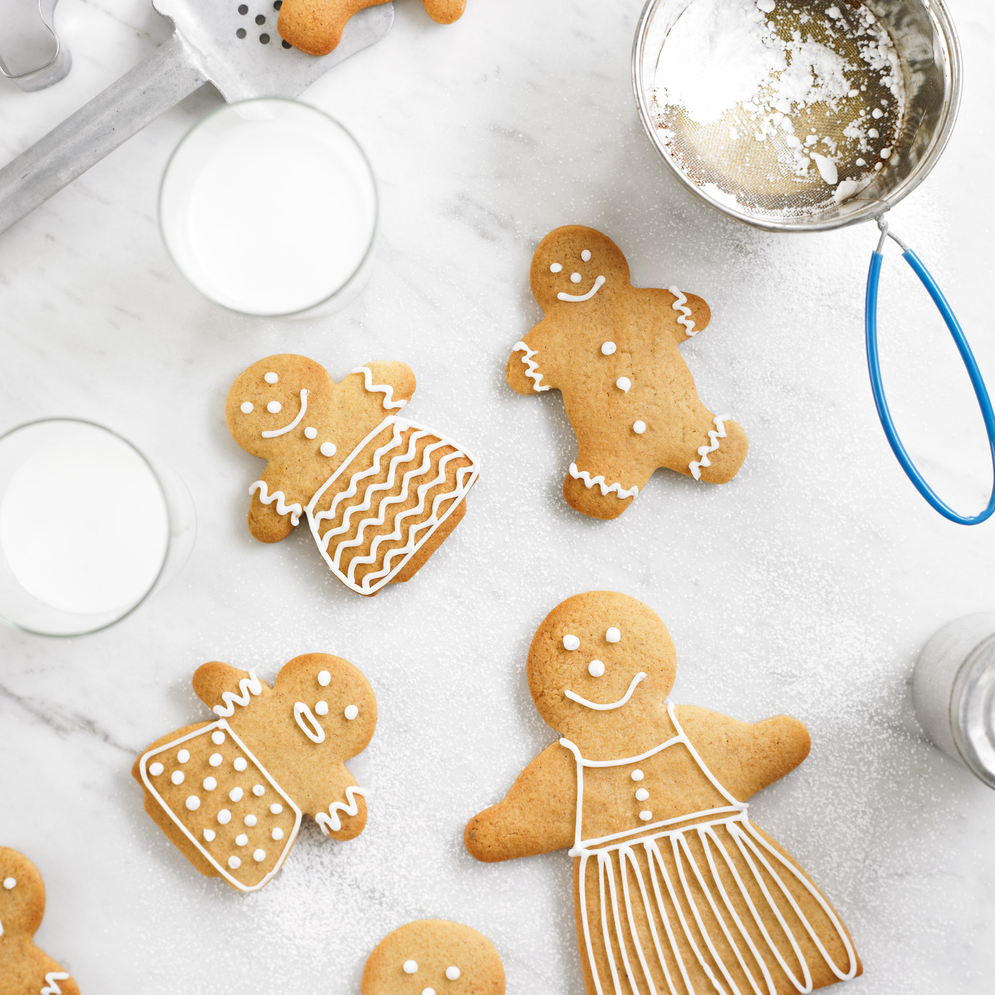 Gingerbread Biscuits Photo of a gingerbread family recipe