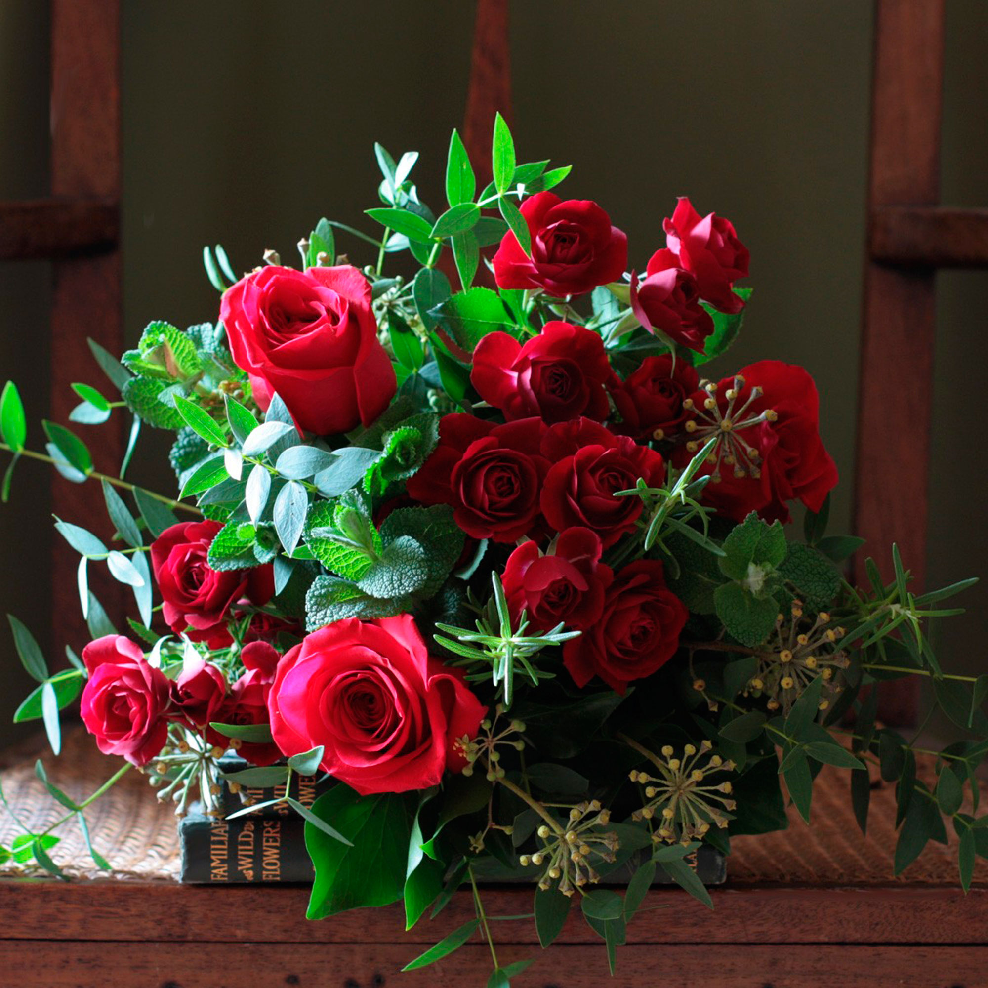Photo: The Real Flower Company Roses
