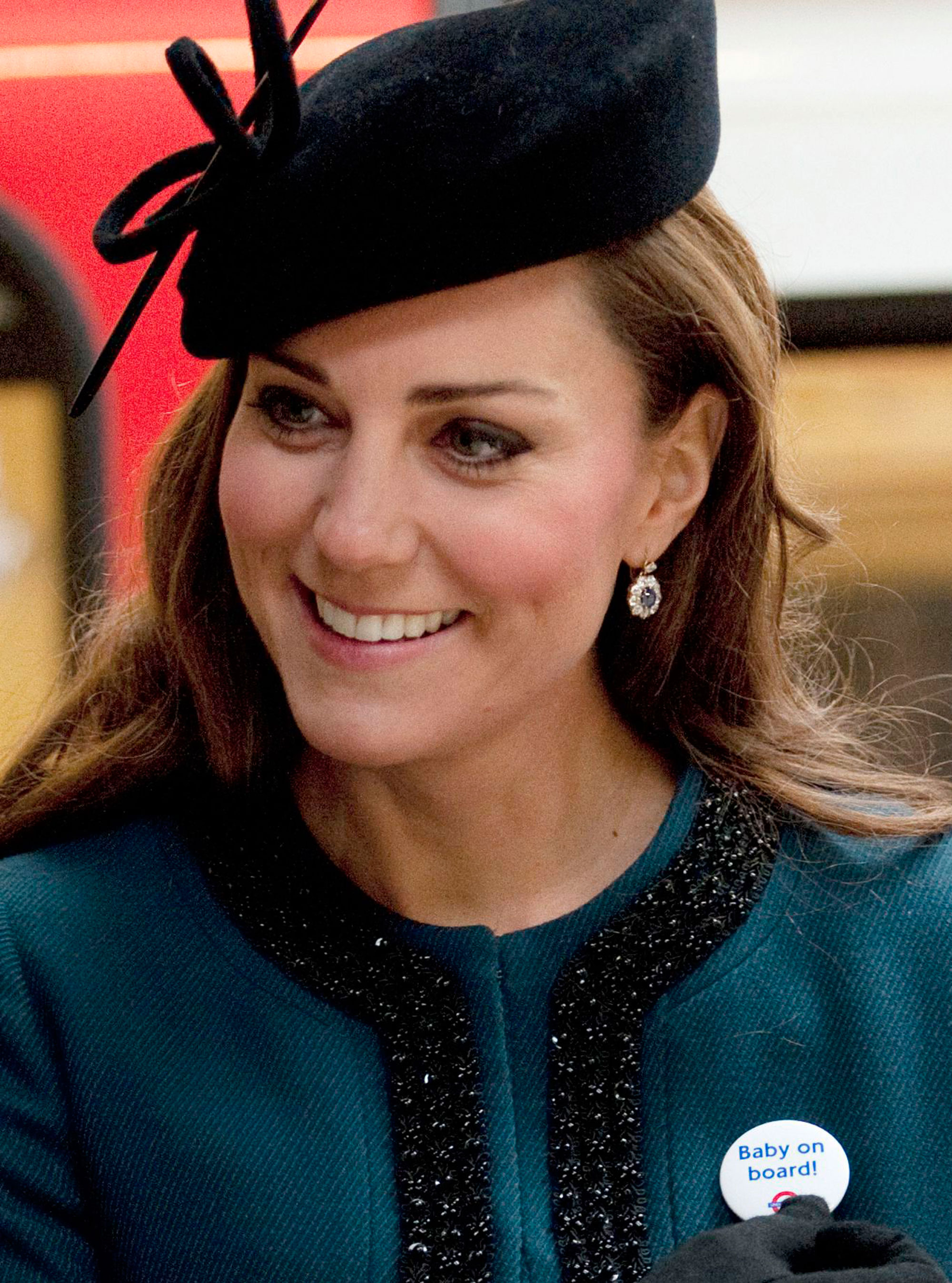 Kate Middleton baby on board tube photo