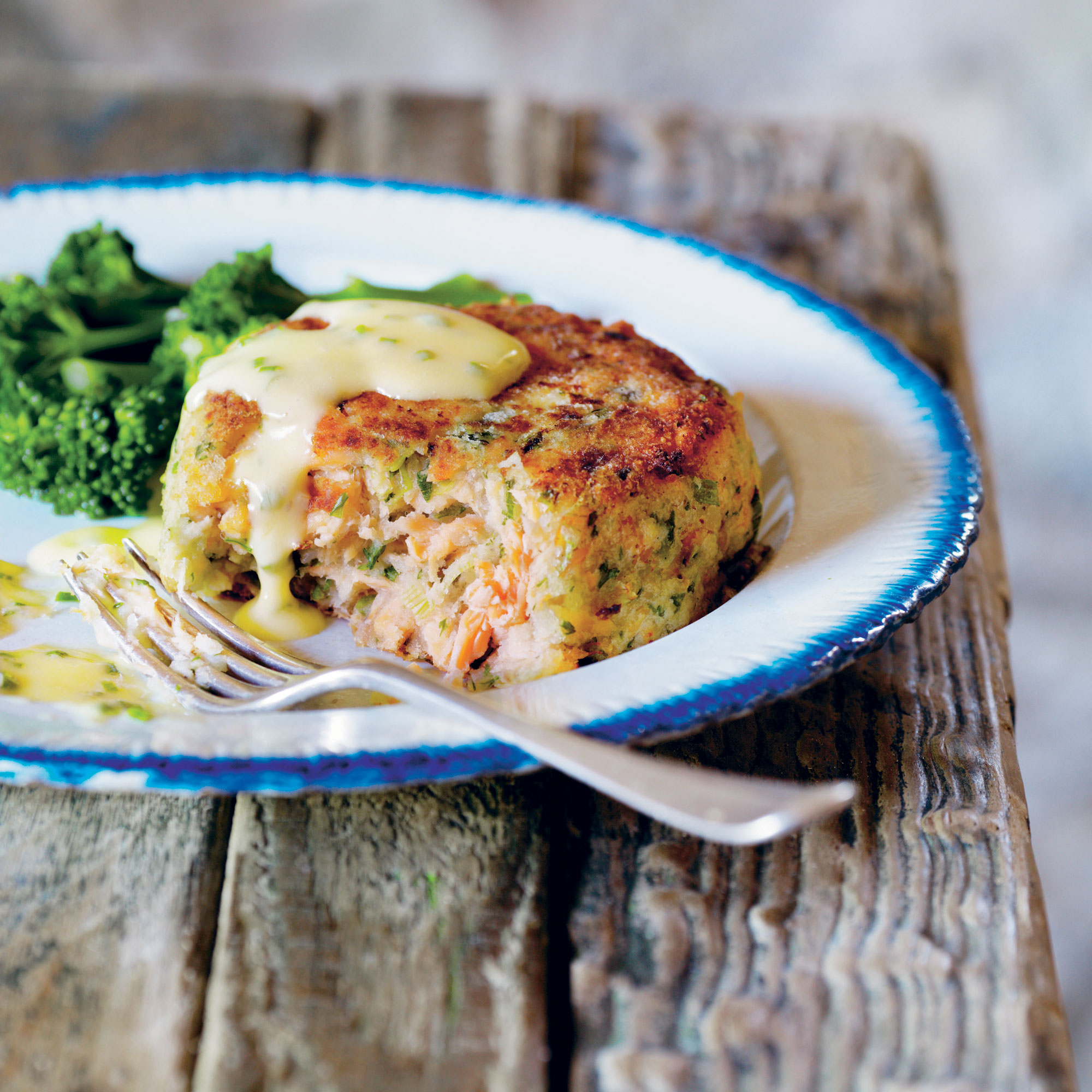 Deep trout fish cakes with lemon butter & chive sauce recipe