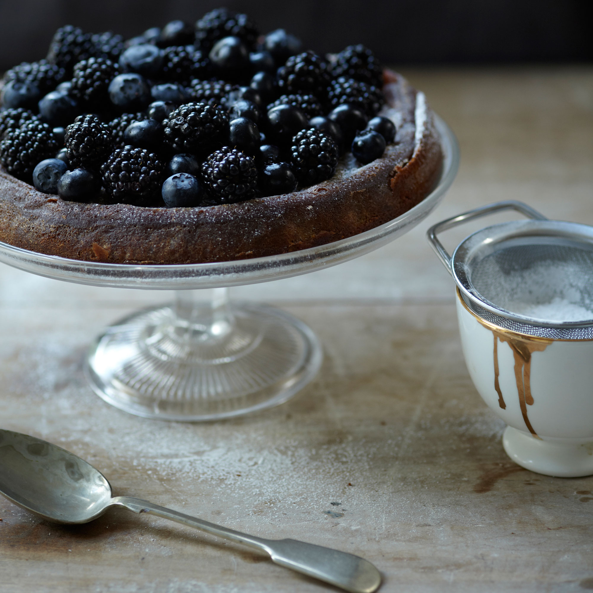 Chestnut cake with purple berries Chestnut cake with purple berries