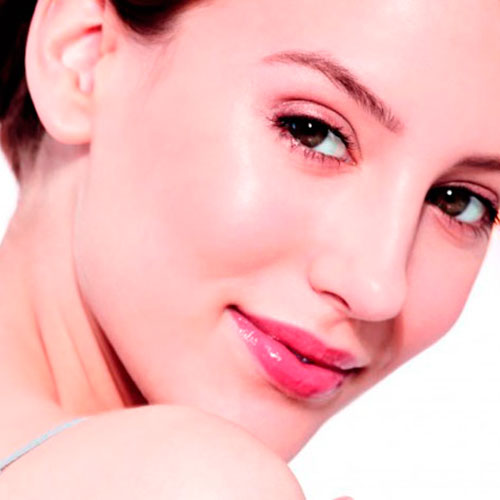 We all want a flawless face but common skincare misconceptions might be getting in the way. w&h's beauty director, Jo asks the experts to separate fact from fiction...