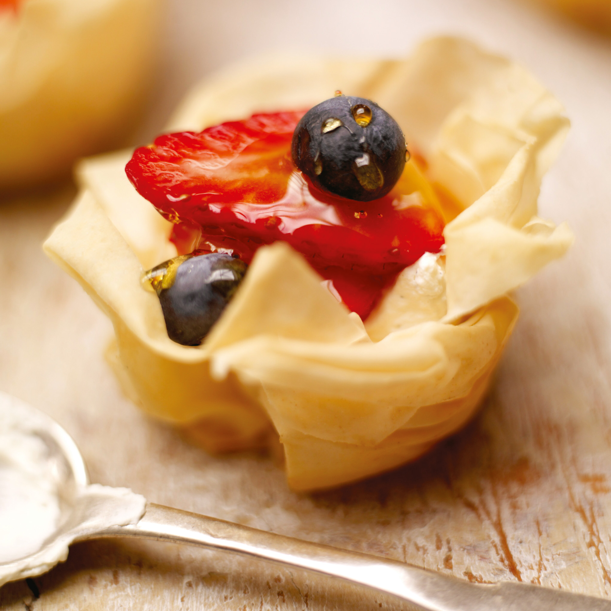 Blueberry and Strawberry Filo Pies Blueberry and Strawberry Filo Pies