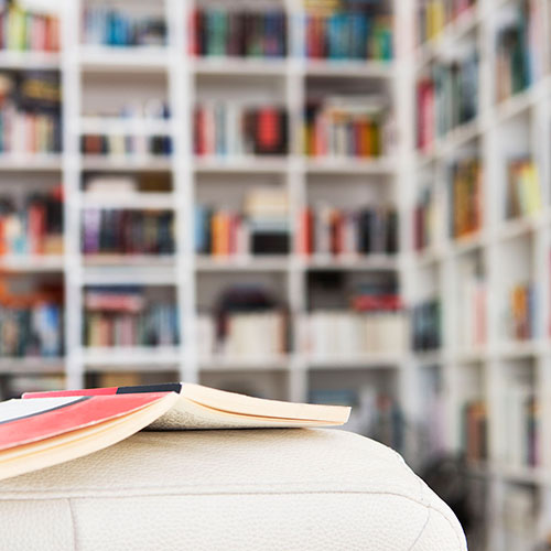 Instead of attending glitzy parties, it seems celebrities have been staying in to pen their memoirs over the past few months! From Mary Berry's memoir to Jennifer Saunders' 'Bonkers', choose from our highlights to make a fabulous Christmas gift...