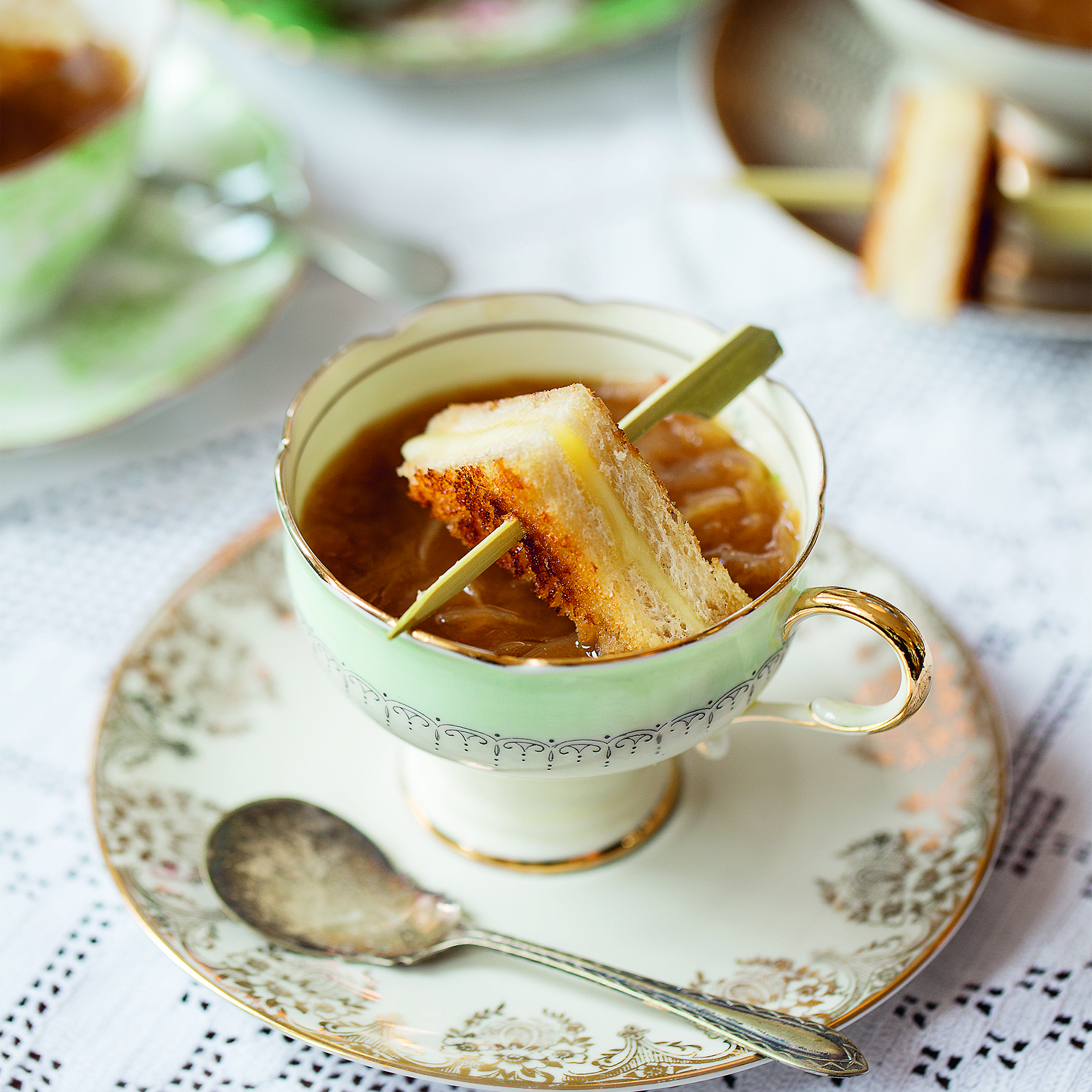 French Onion Soup with Mini Gruyère Toasties French Onion Soup with Mini Gruyère Toasties