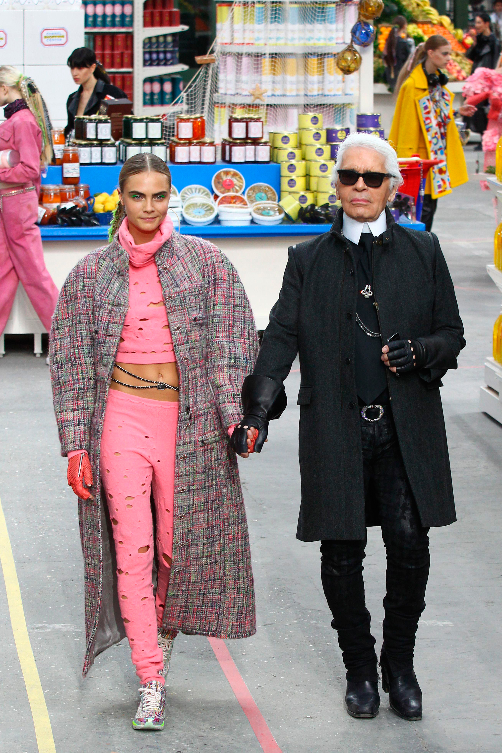 Supermarket Sweep Hits The Chanel Show In Paris! Supermarket Sweep Hits The Chanel Show In Paris!