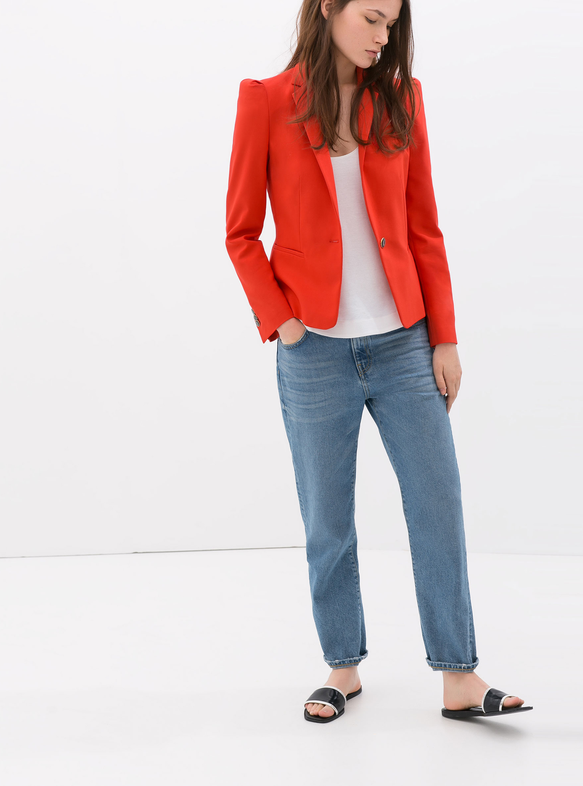 Easy Ways To Embrace Colour This Season Easy Ways To Embrace Colour This Season
