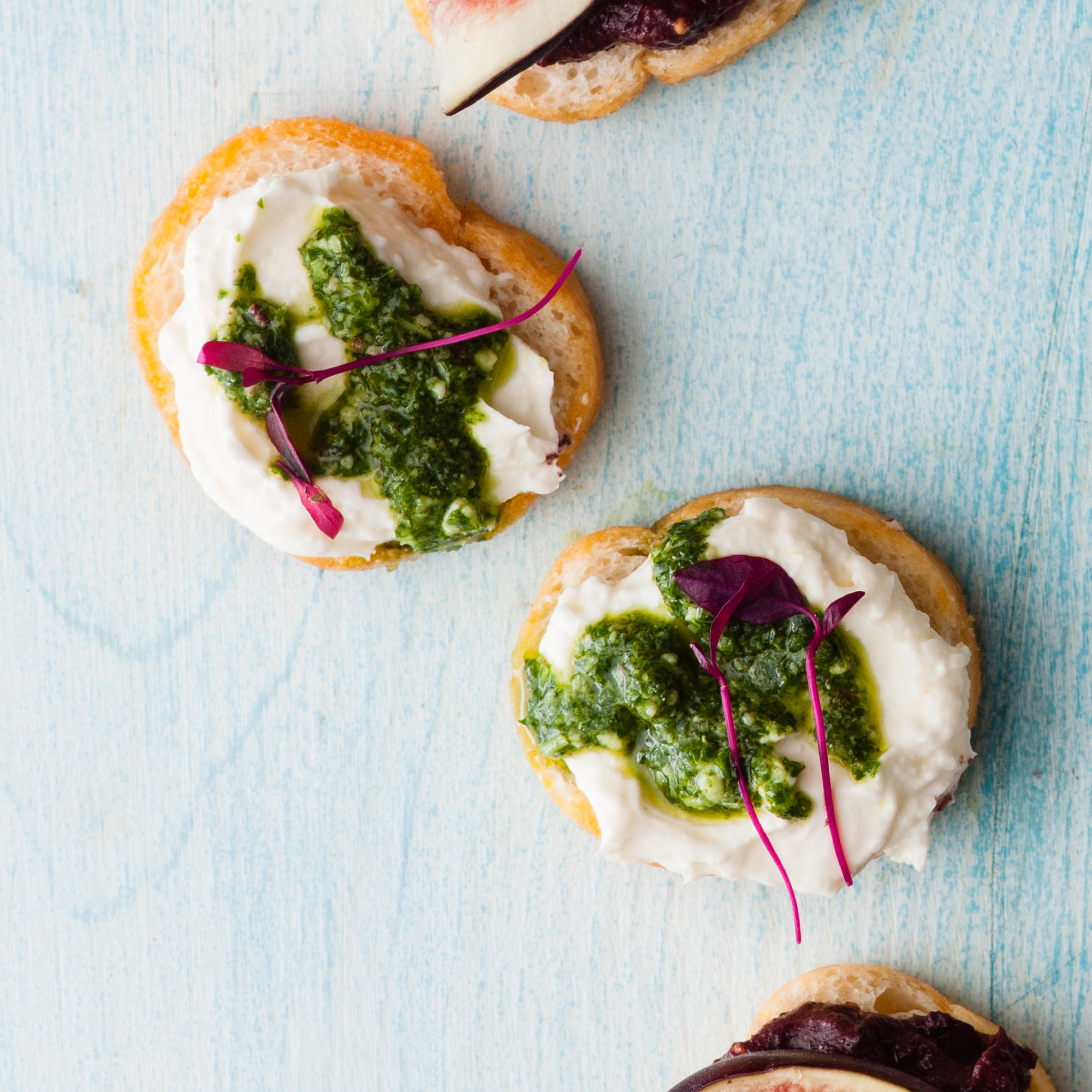 Kale Pesto and Curd Cheese Crostini Kale Pesto and Curd Cheese Crostini