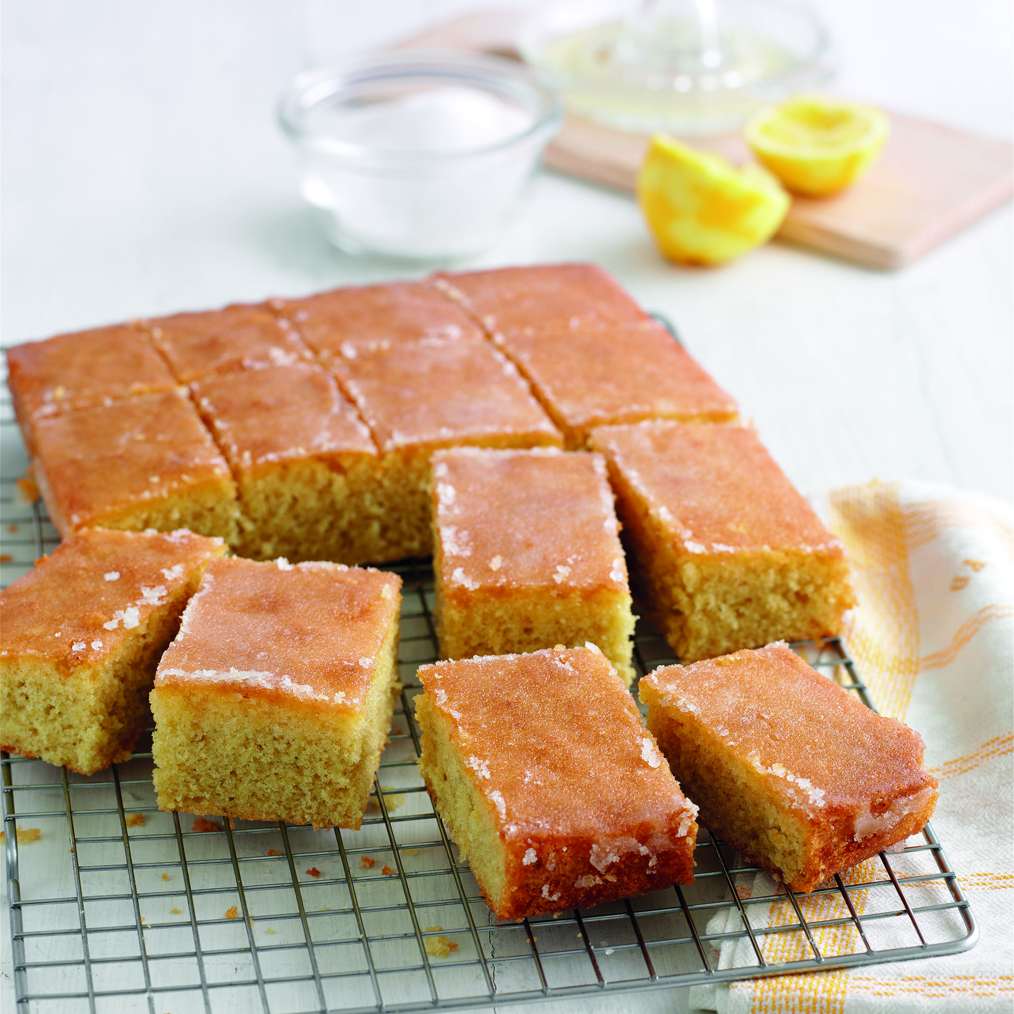 3 Easy Tray Bake Cakes That Anyone Can Make 3 Easy Tray Bake Cakes That Anyone Can Make