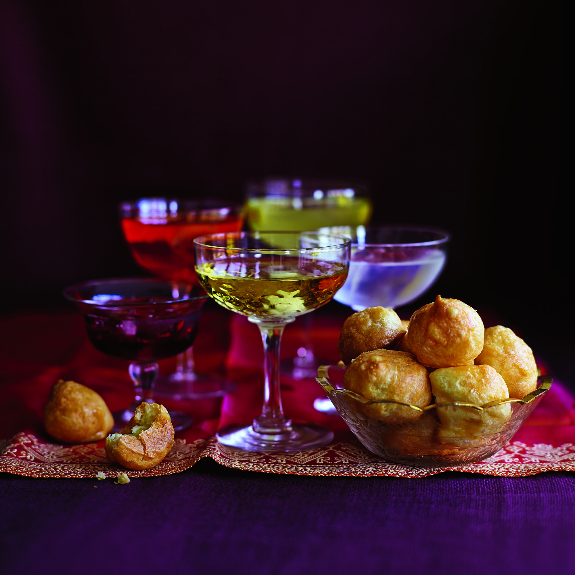 Cheesy Gougeres Cheesy Gougeres