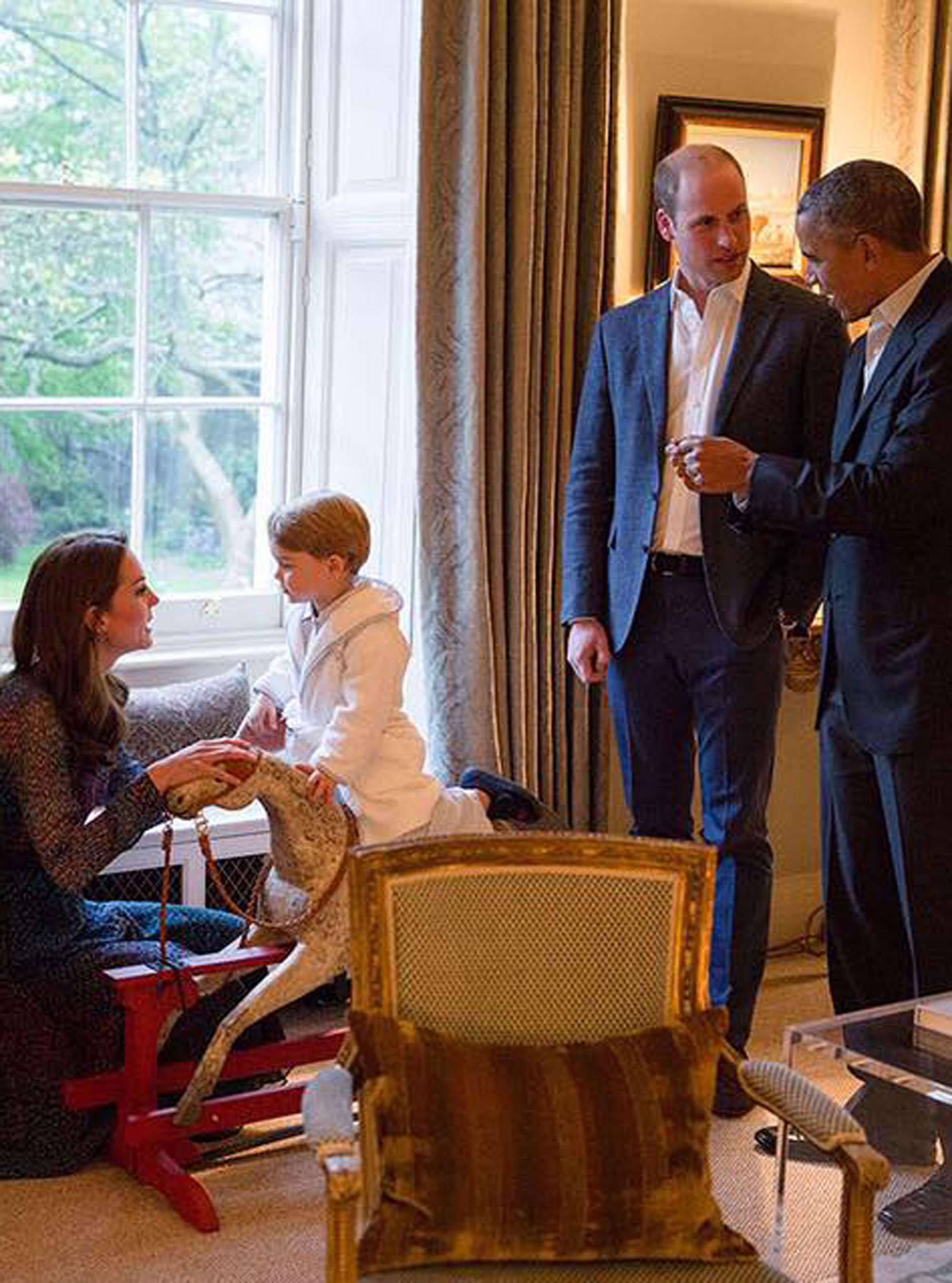 When the adorable Prince George greeted Barack Obama in 