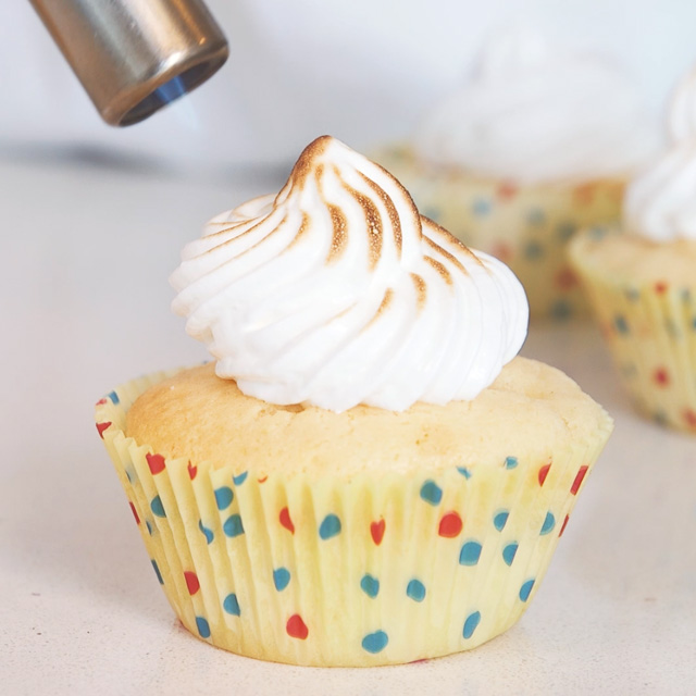 Easy cupcake designs for boys 2017 Easy cupcake designs for boys 2017