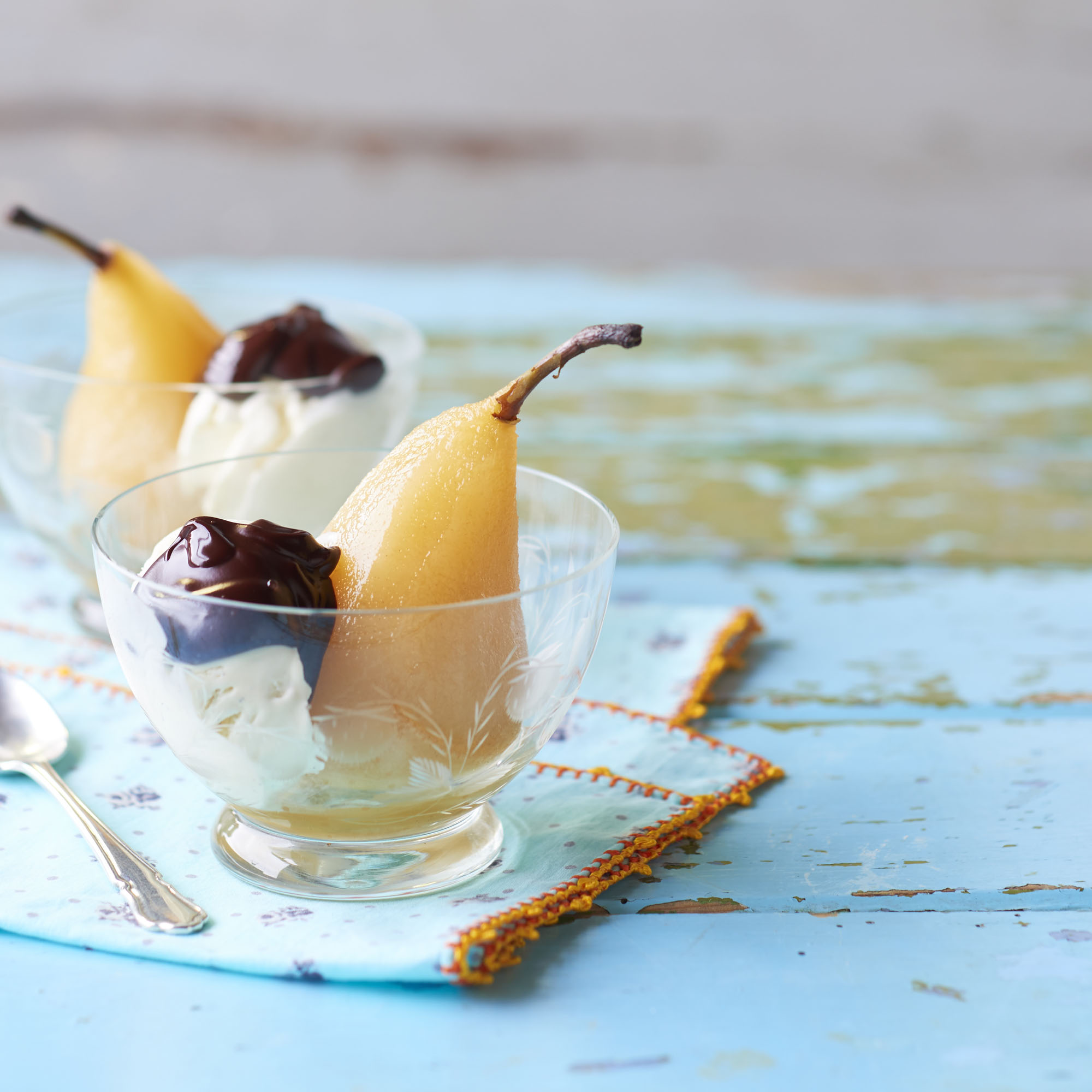 Poached Pears With Chocolate Sauce Poached Pears With Chocolate Sauce