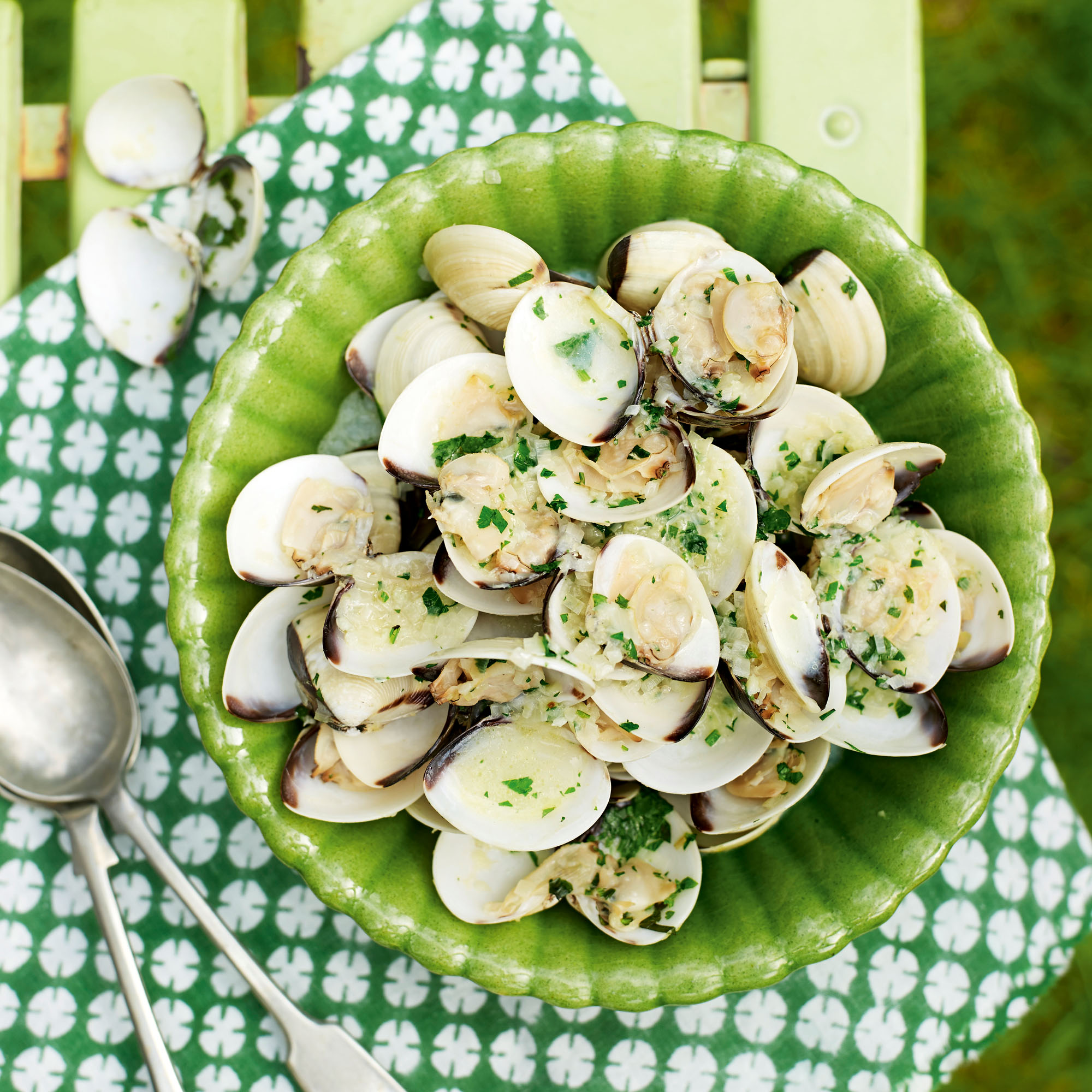 Clams with Ginger and Garlic Clams with Ginger and Garlic