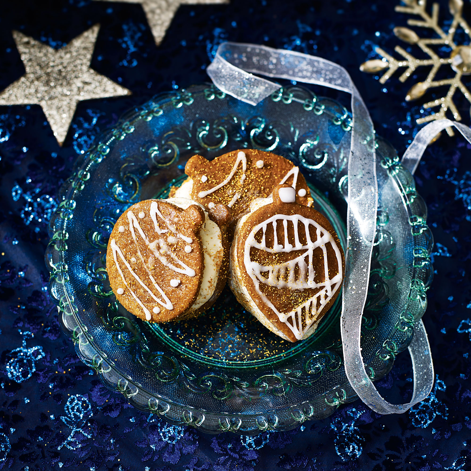 Christmas Dessert Recipes Christmas Bauble Ice Cream Sandwich